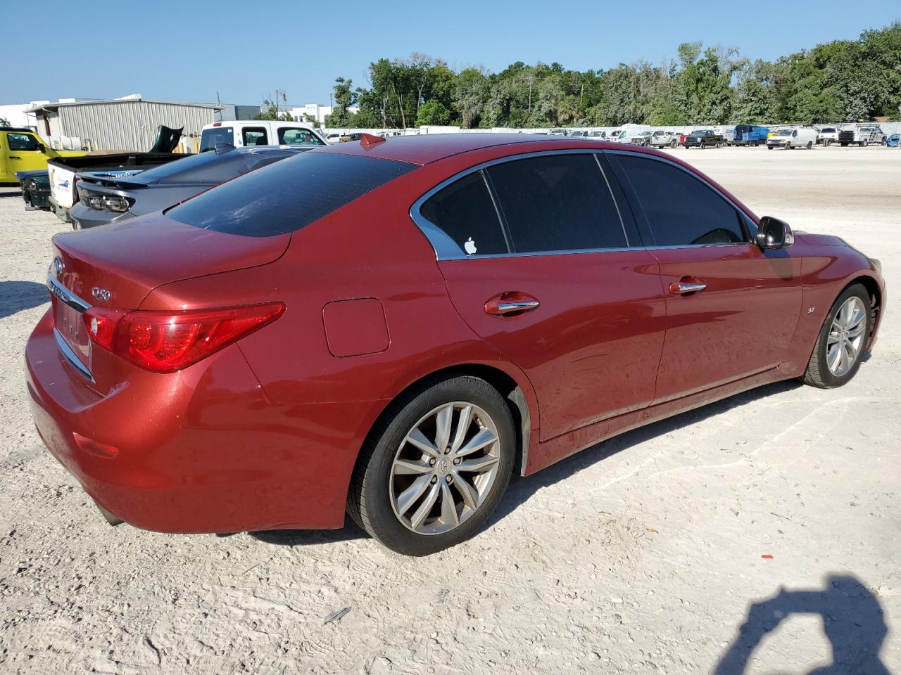 Photo 2 VIN: JN1BV7AP8FM335638 - INFINITI Q50 