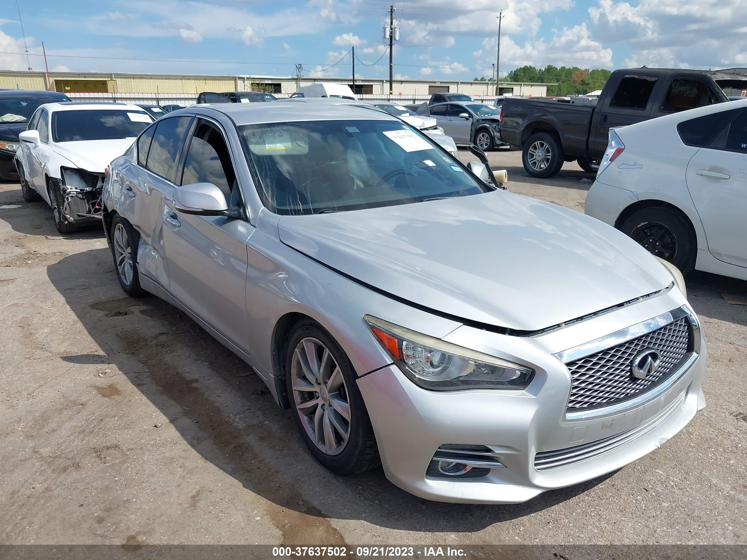 Photo 0 VIN: JN1BV7AP8FM341908 - INFINITI Q50 