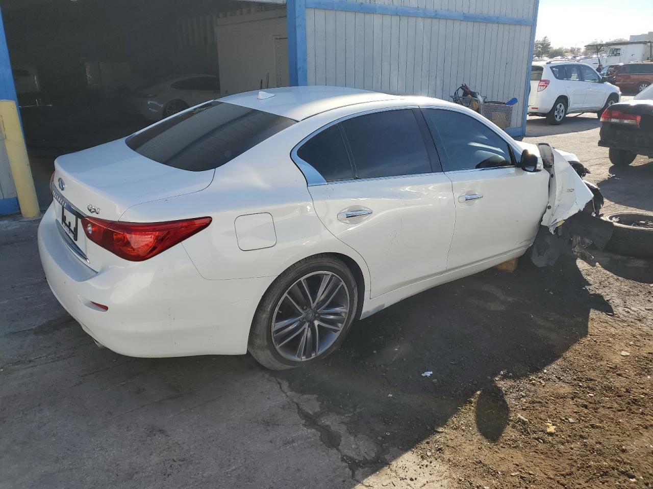 Photo 2 VIN: JN1BV7AP8FM344470 - INFINITI Q50 