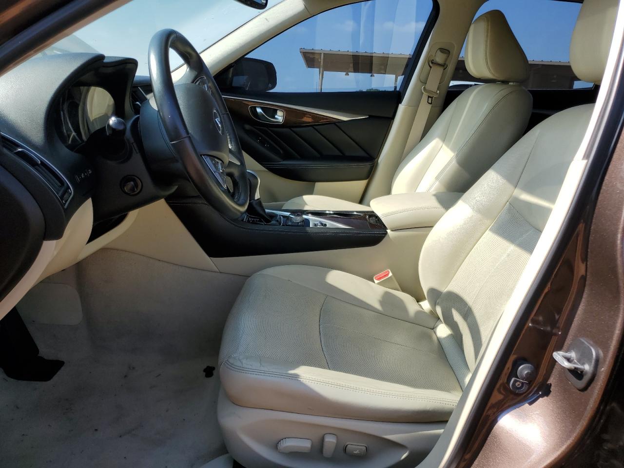 Photo 6 VIN: JN1BV7AP9FM352321 - INFINITI Q50 