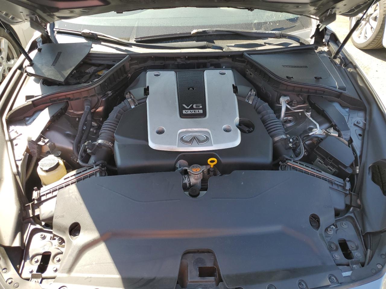 Photo 10 VIN: JN1BV7AP9FM352772 - INFINITI Q50 