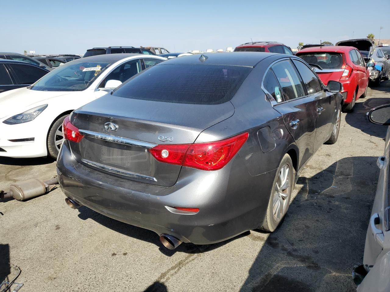 Photo 2 VIN: JN1BV7AP9FM352772 - INFINITI Q50 