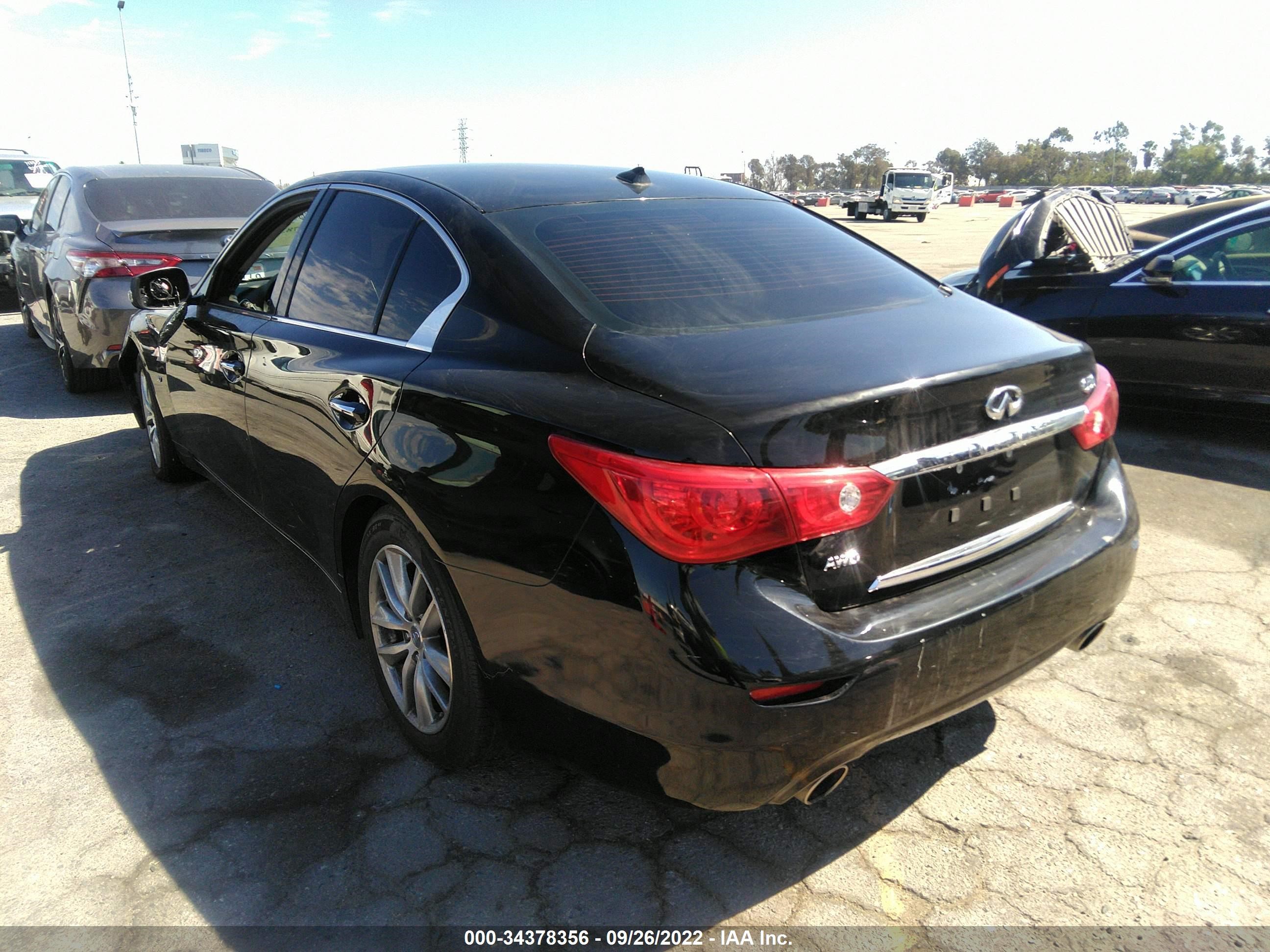 Photo 2 VIN: JN1BV7AR0FM418756 - INFINITI Q50 BASE 