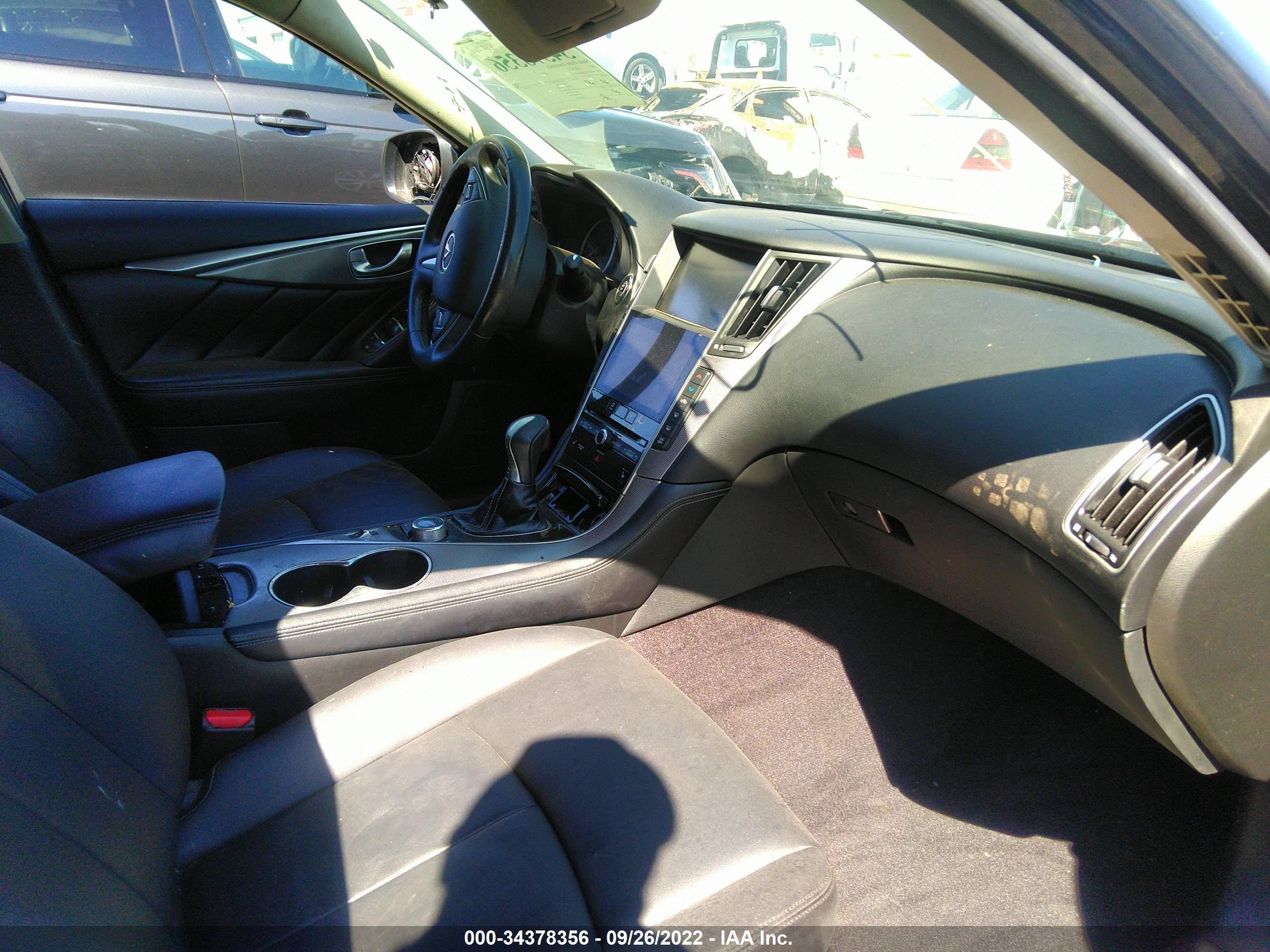 Photo 4 VIN: JN1BV7AR0FM418756 - INFINITI Q50 BASE 