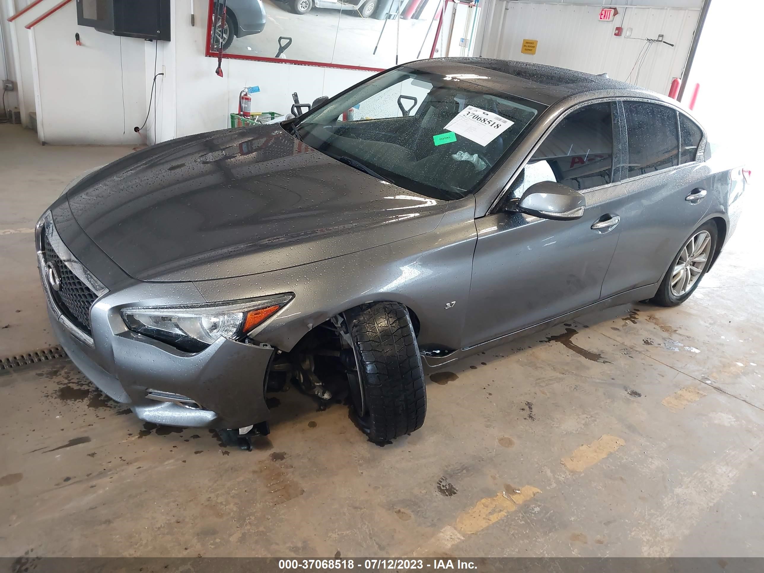 Photo 1 VIN: JN1BV7AR0FM422905 - INFINITI Q50 