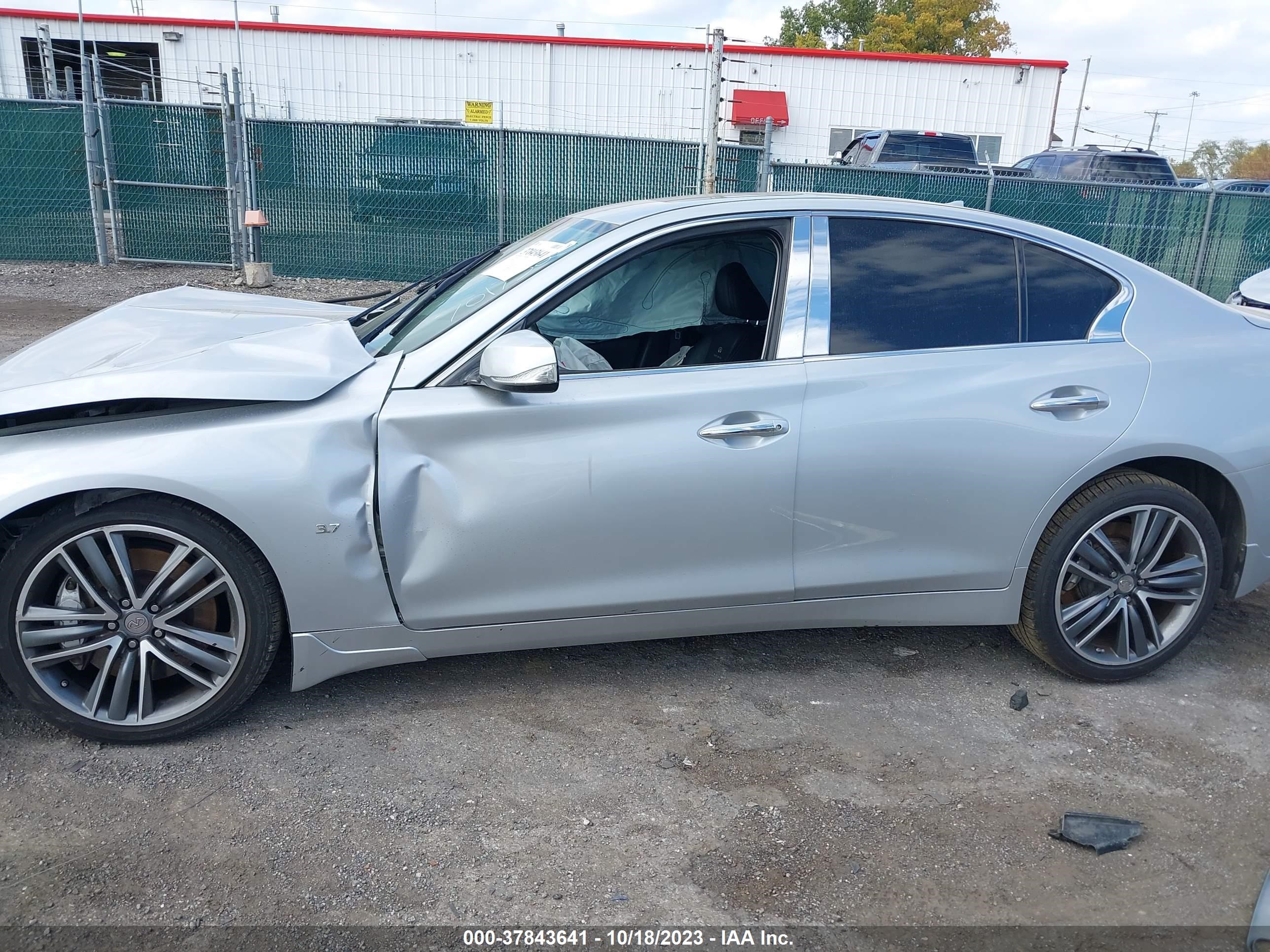 Photo 13 VIN: JN1BV7AR1EM701732 - INFINITI Q50 