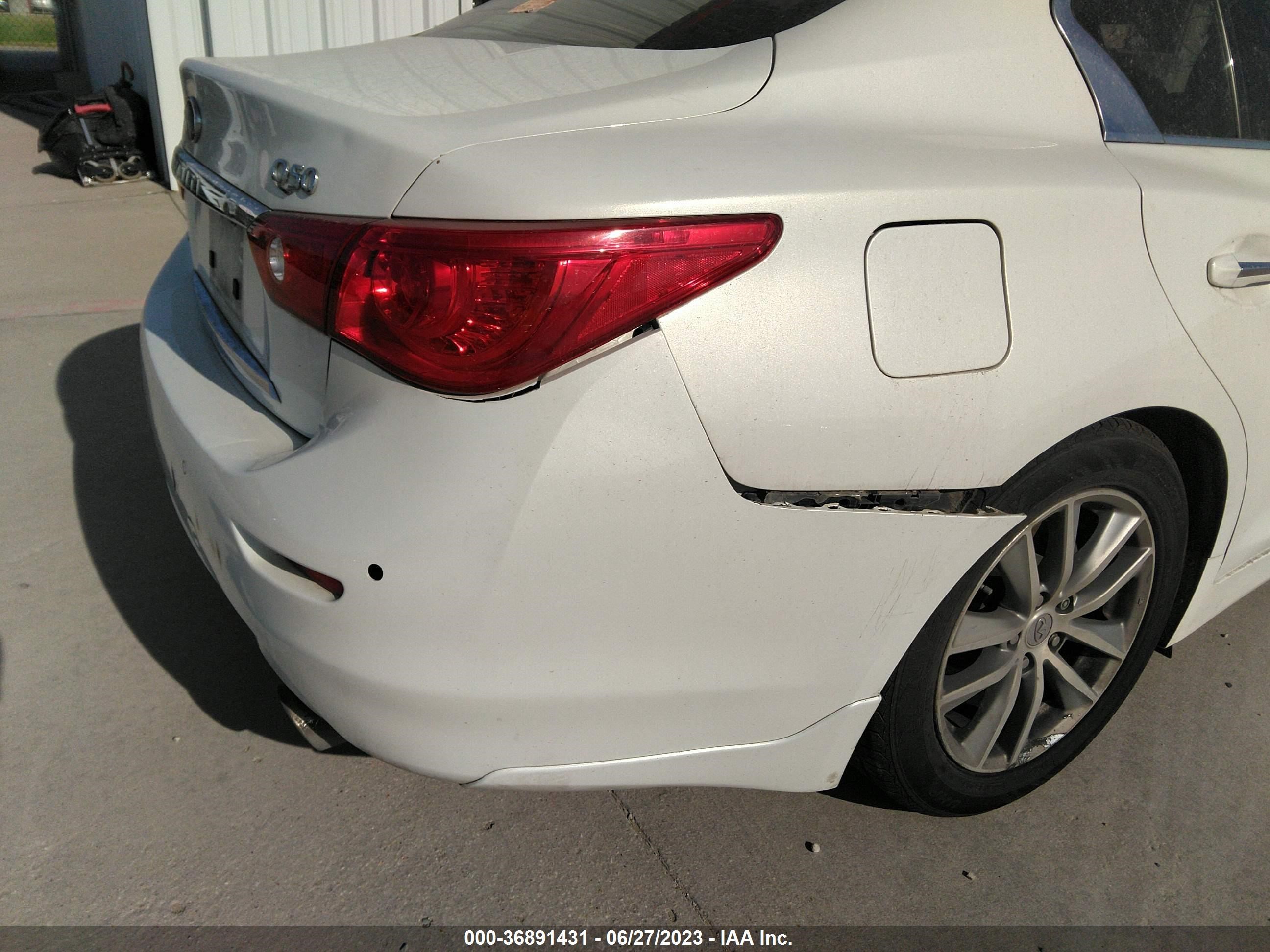 Photo 11 VIN: JN1BV7AR2EM688649 - INFINITI Q50 