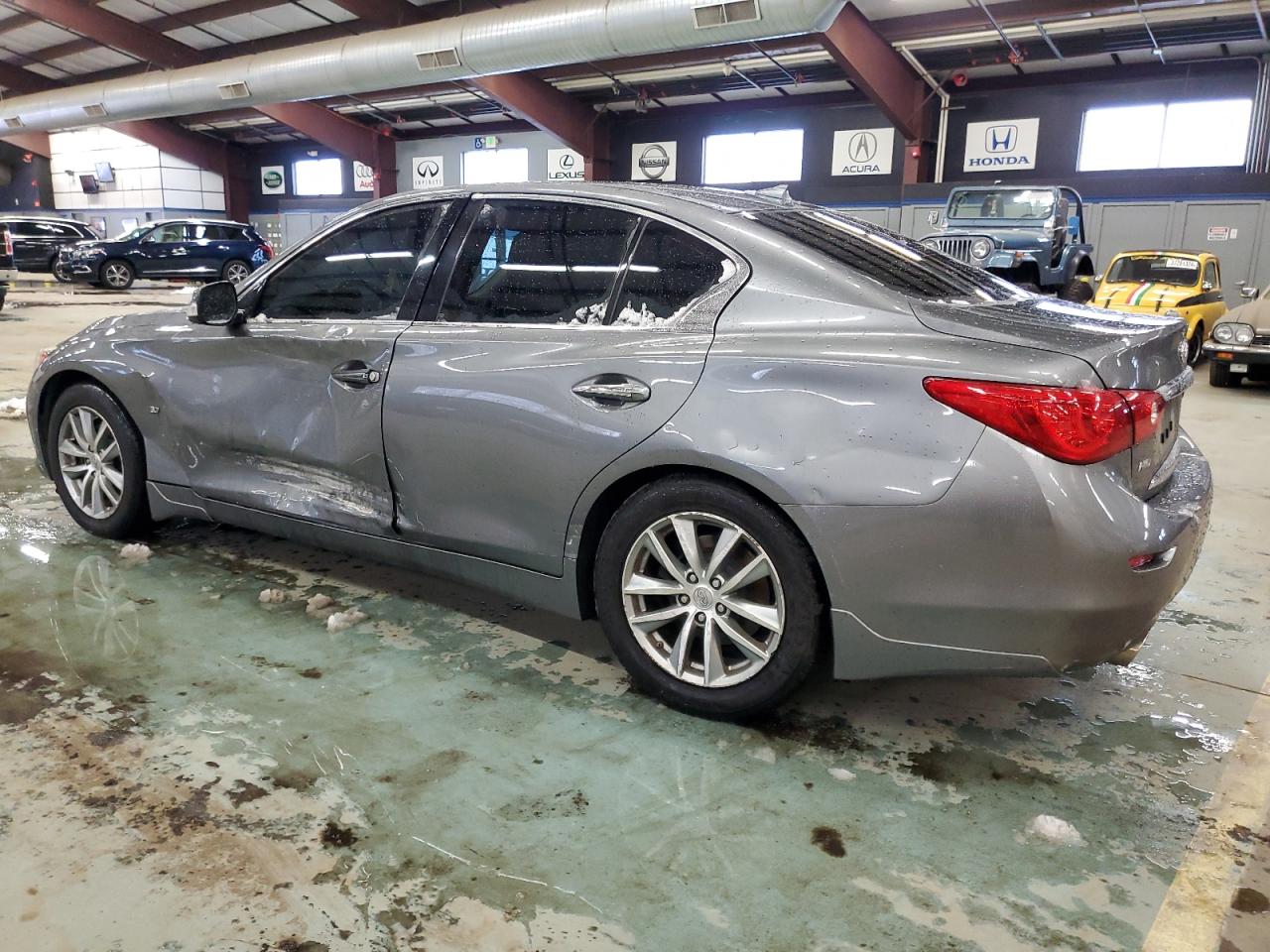 Photo 1 VIN: JN1BV7AR2FM392418 - INFINITI Q50 