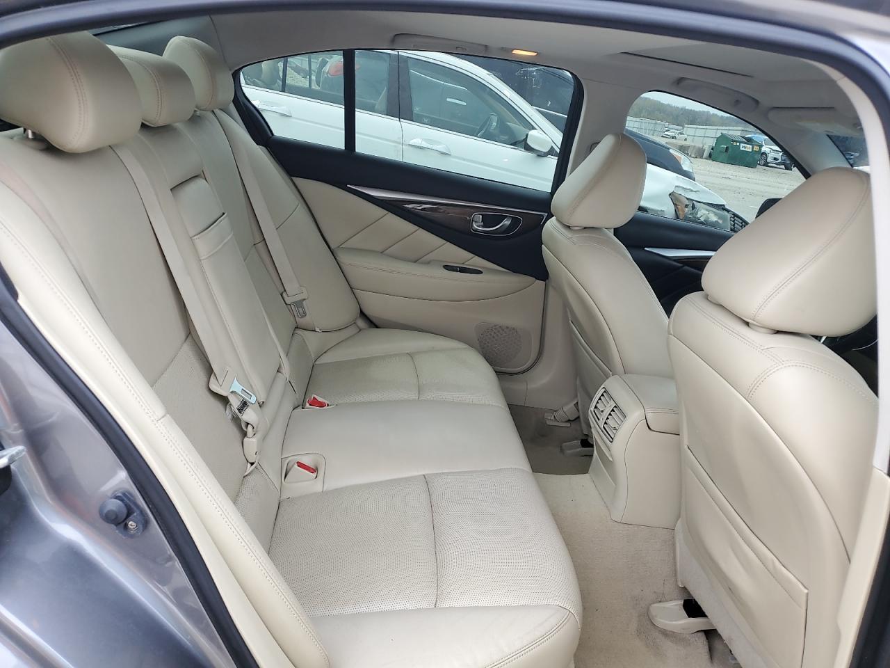 Photo 9 VIN: JN1BV7AR3EM697375 - INFINITI Q50 