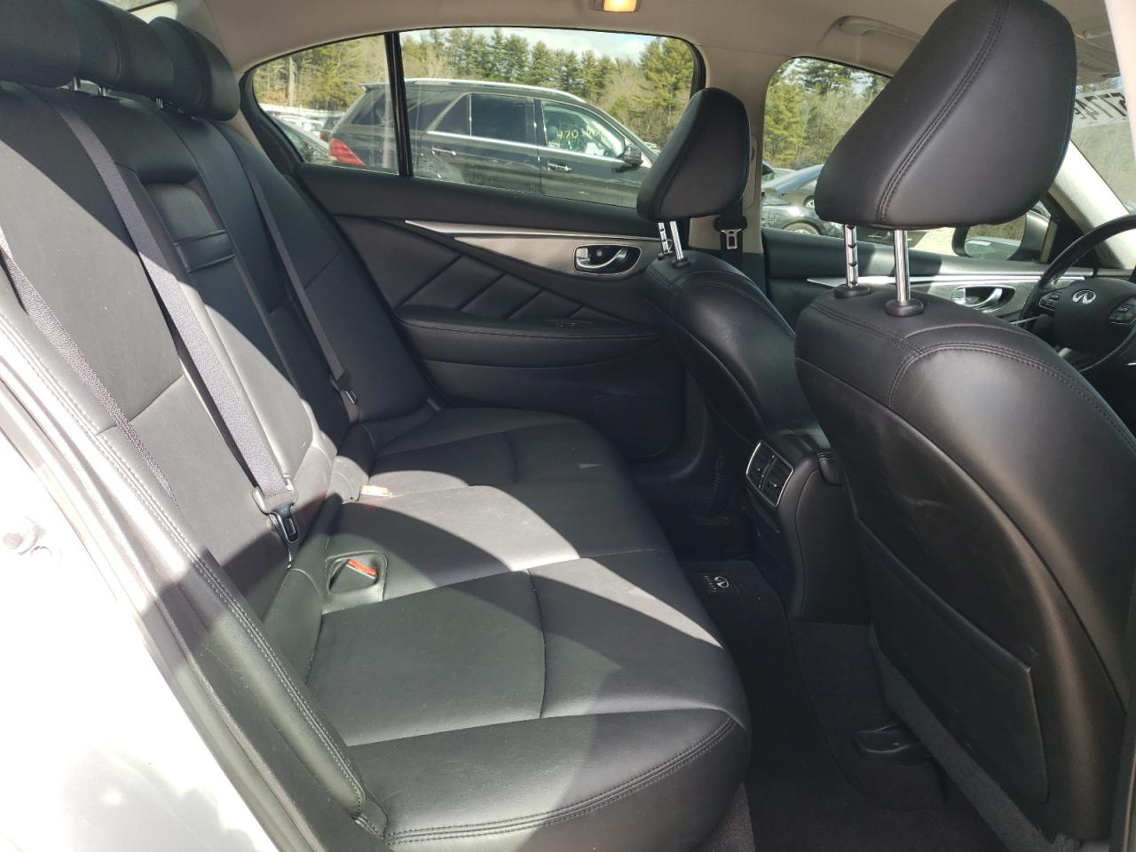 Photo 9 VIN: JN1BV7AR3FM396879 - INFINITI Q50 