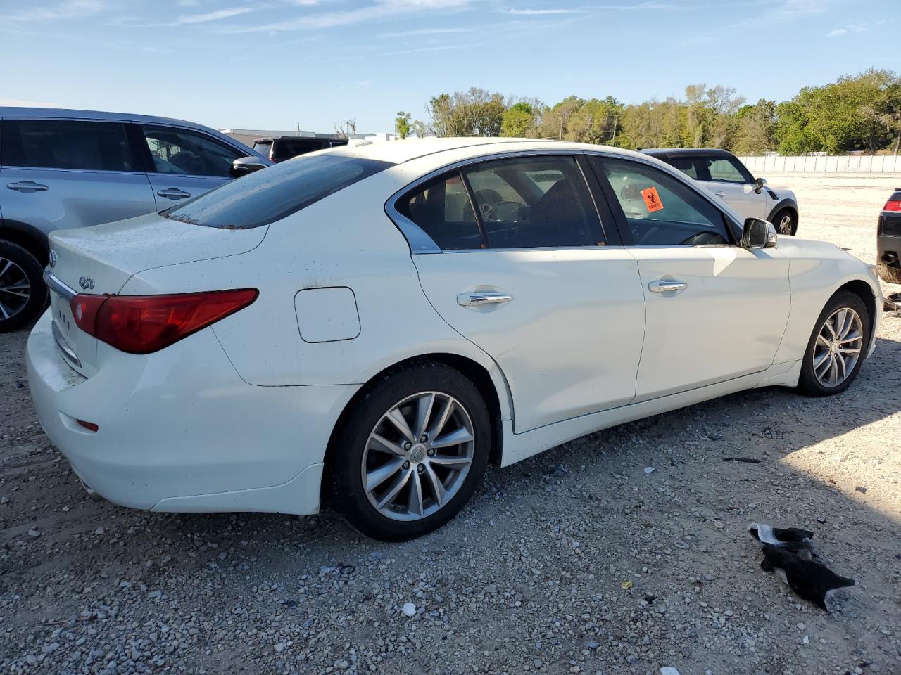 Photo 2 VIN: JN1BV7AR3FM411137 - INFINITI Q50 