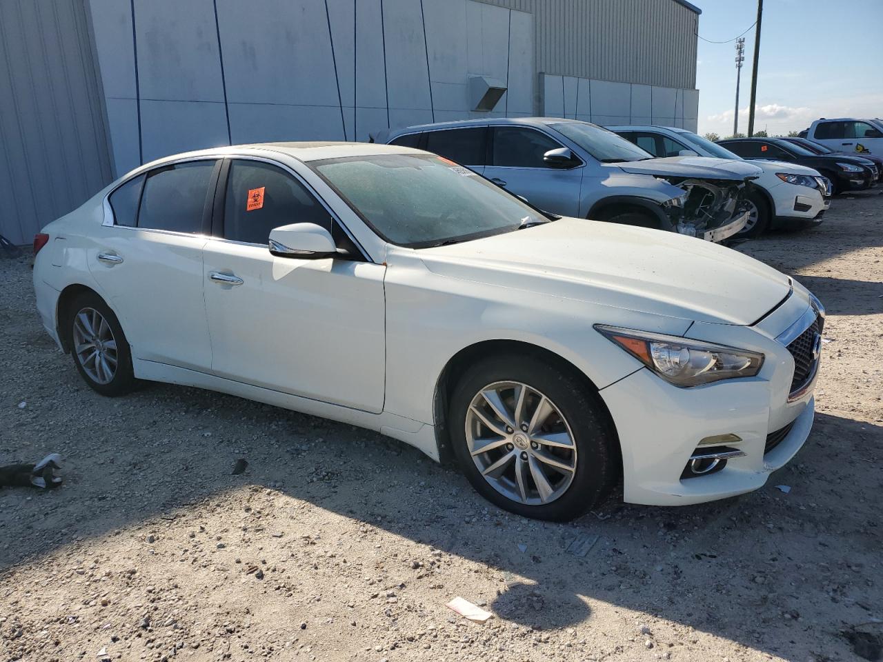 Photo 3 VIN: JN1BV7AR3FM411137 - INFINITI Q50 