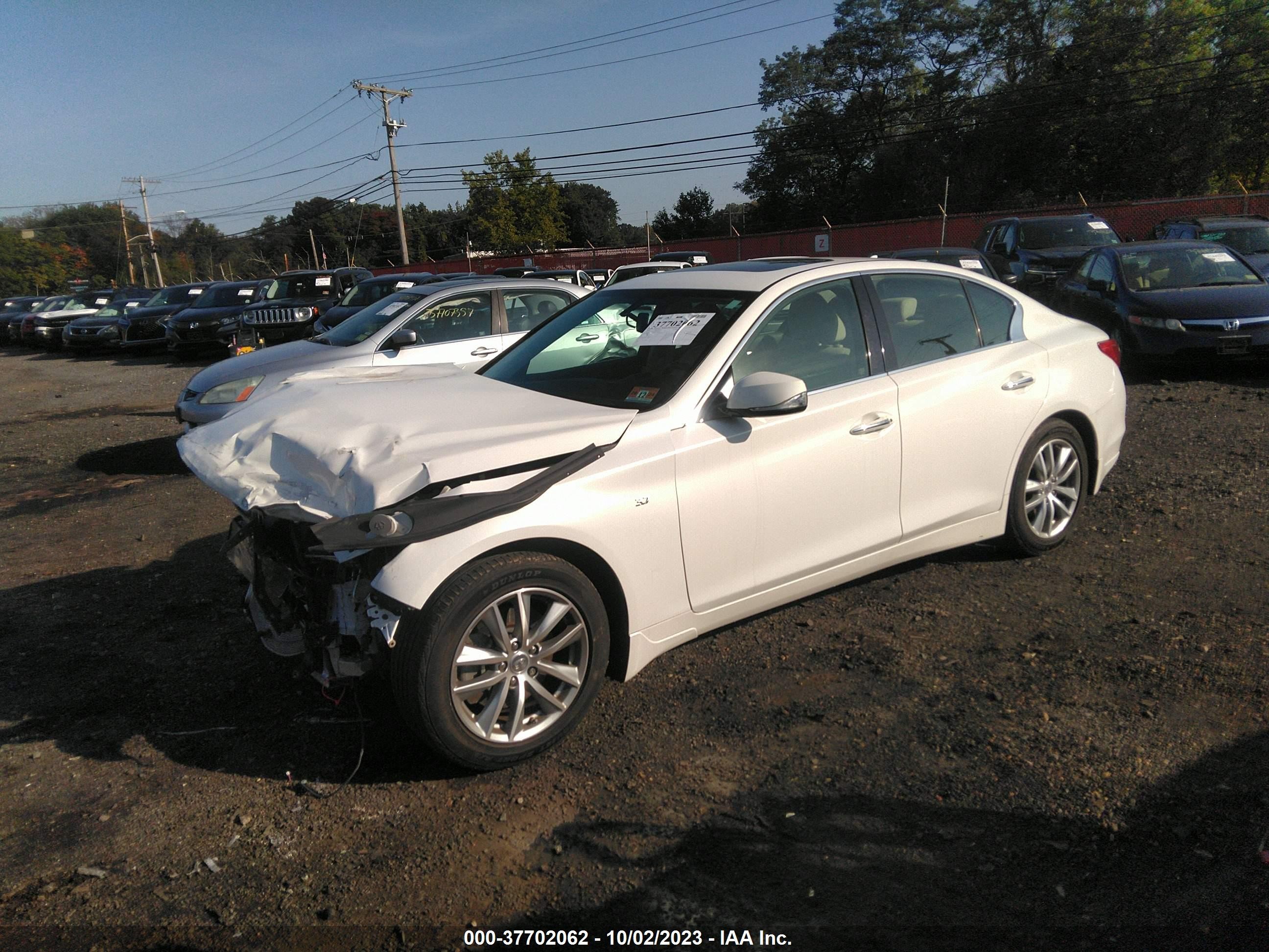 Photo 1 VIN: JN1BV7AR4FM409476 - INFINITI Q50 