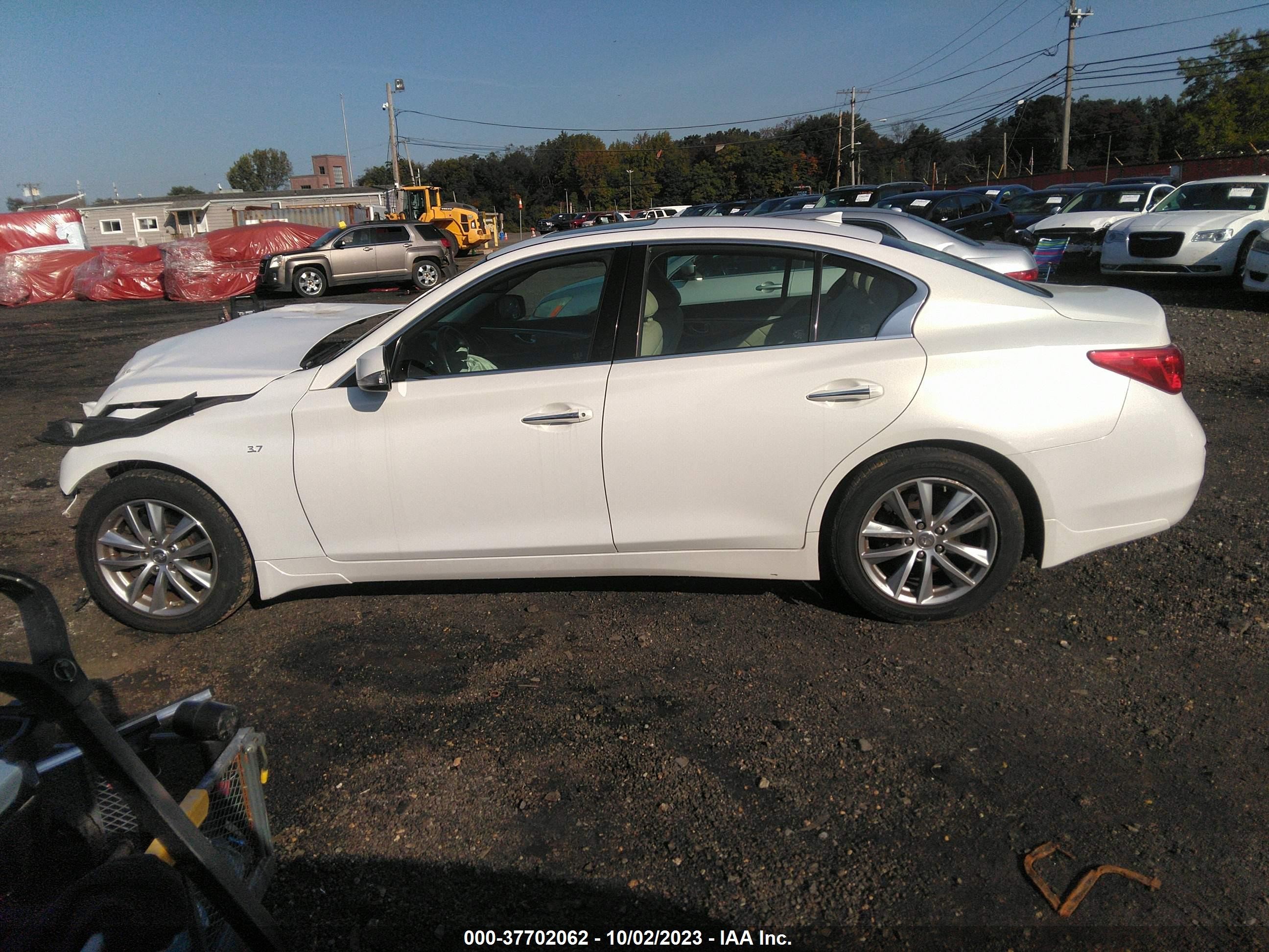 Photo 13 VIN: JN1BV7AR4FM409476 - INFINITI Q50 