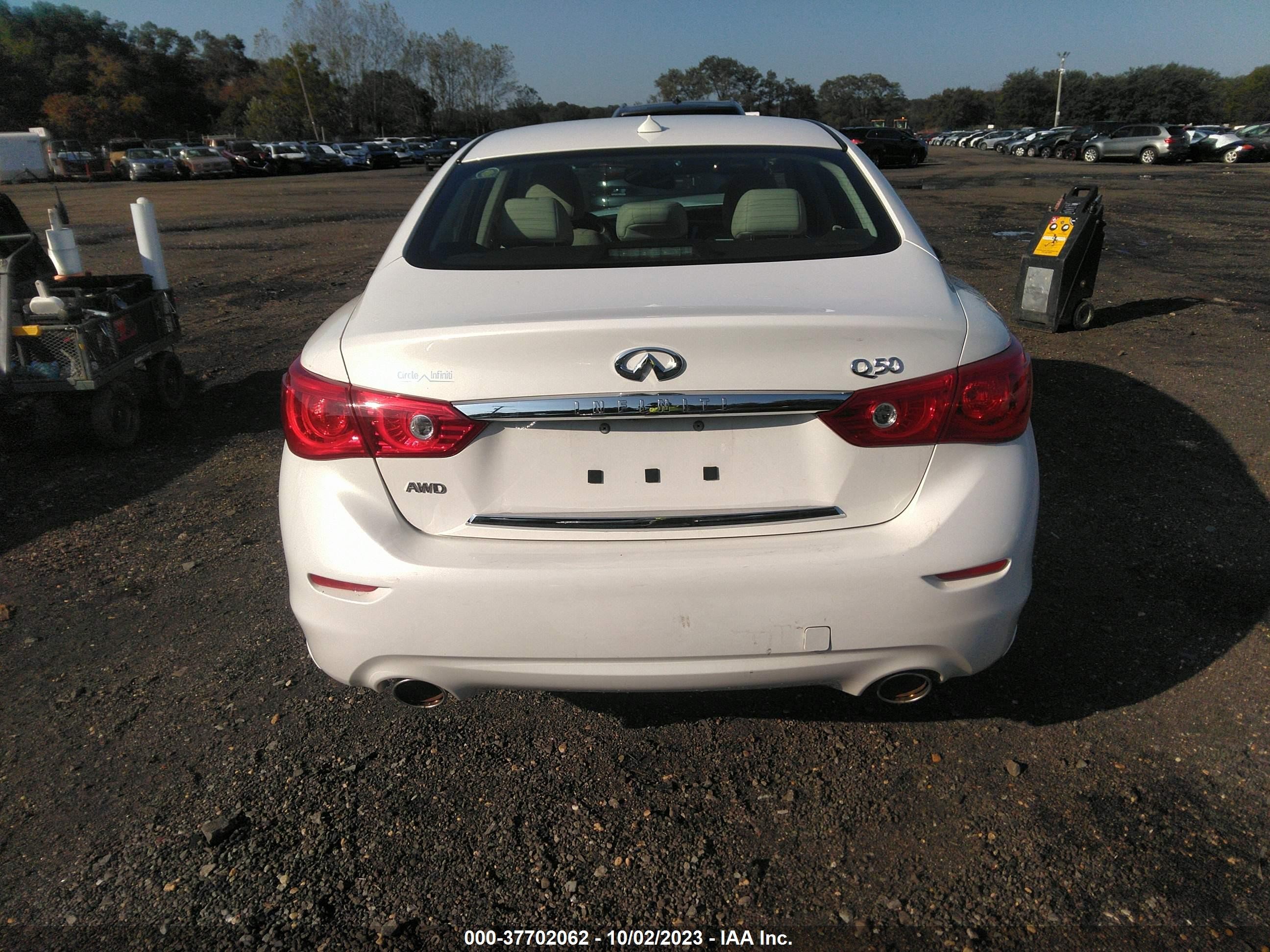 Photo 15 VIN: JN1BV7AR4FM409476 - INFINITI Q50 