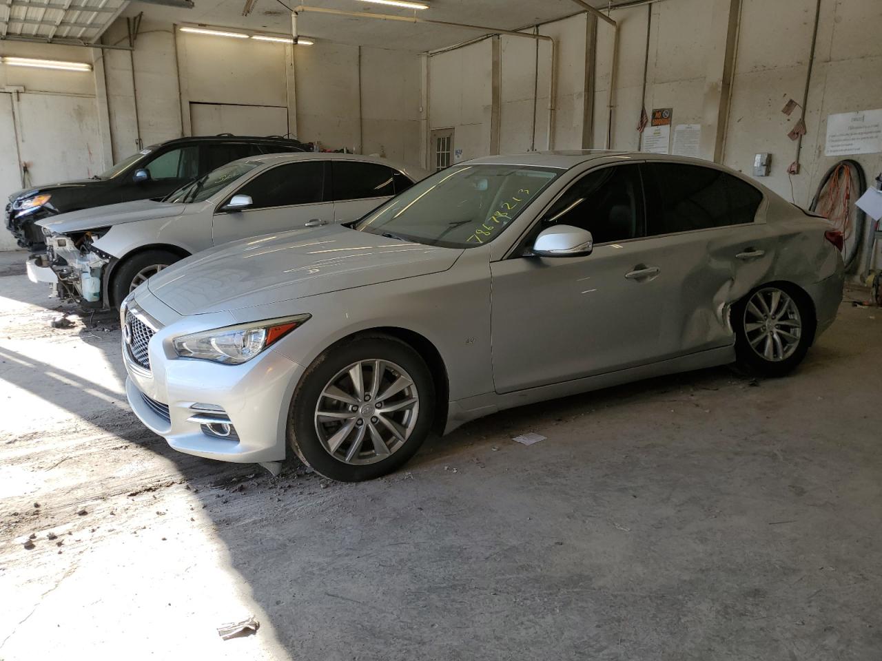 Photo 0 VIN: JN1BV7AR5EM703208 - INFINITI Q50 