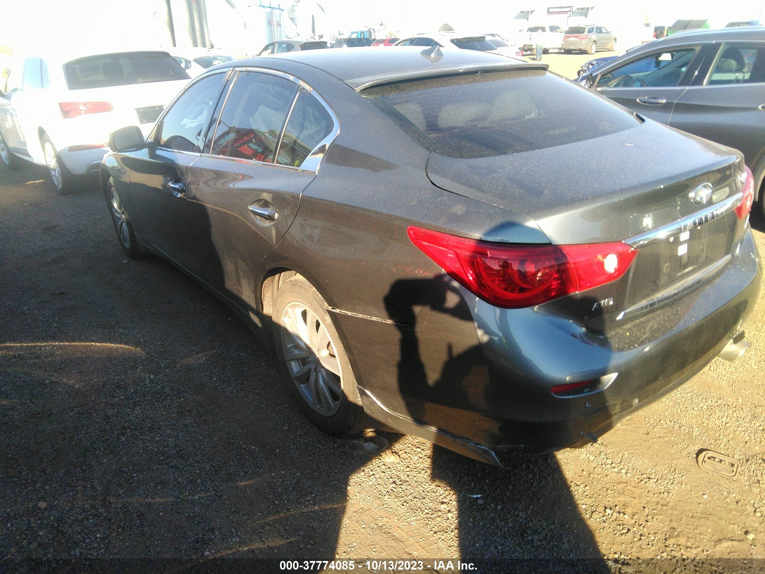 Photo 2 VIN: JN1BV7AR5FM390808 - INFINITI Q50 