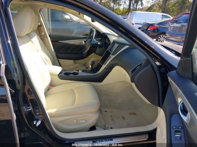 Photo 4 VIN: JN1BV7AR5FM393854 - INFINITI Q50 