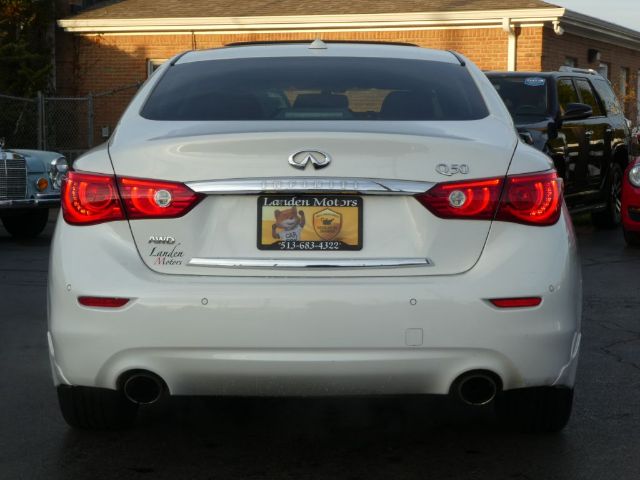 Photo 9 VIN: JN1BV7AR6FM403548 - INFINITI Q50 