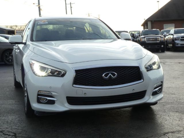 Photo 2 VIN: JN1BV7AR6FM403548 - INFINITI Q50 