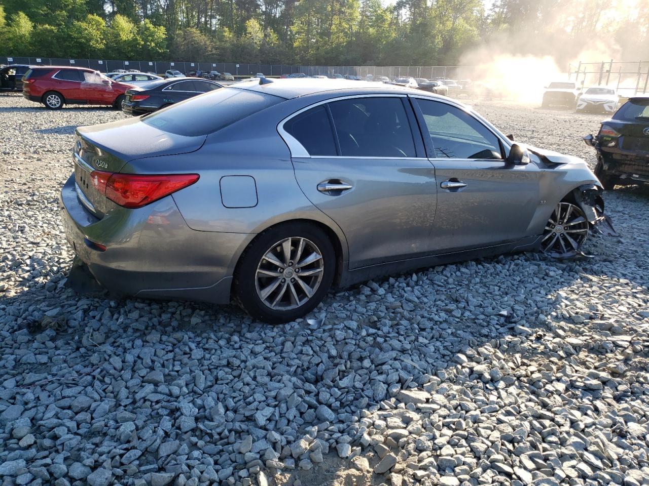 Photo 2 VIN: JN1BV7AR6FM414744 - INFINITI Q50 