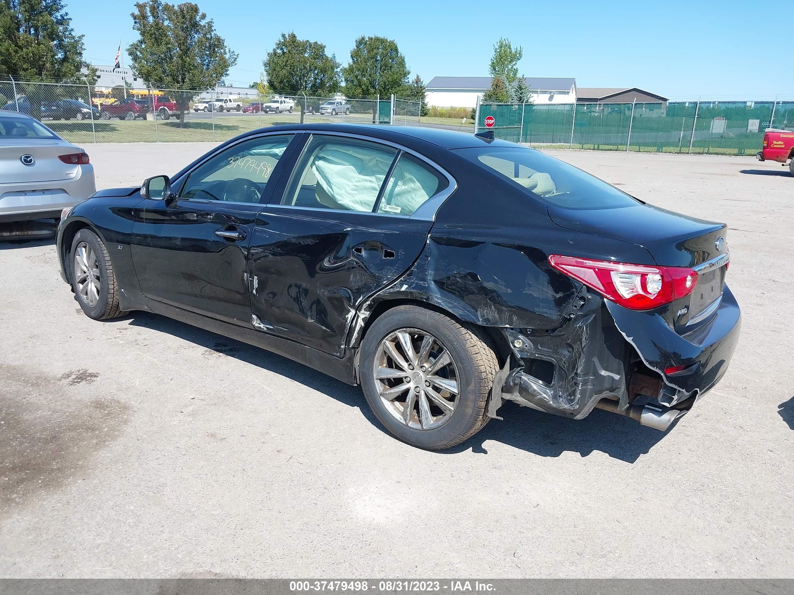 Photo 2 VIN: JN1BV7AR7EM688162 - INFINITI Q50 