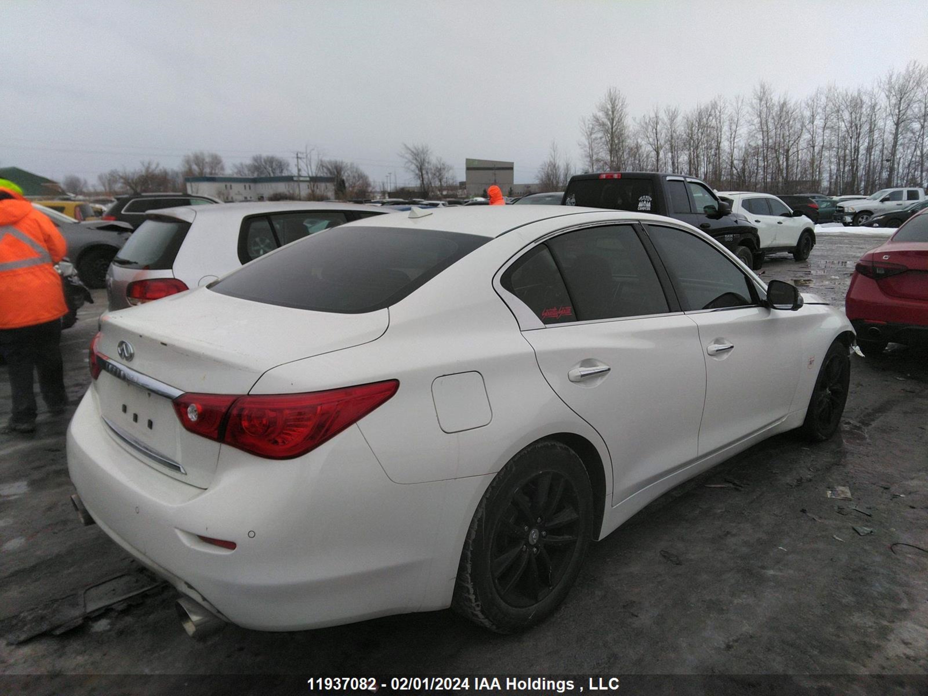 Photo 3 VIN: JN1BV7AR7EM701833 - INFINITI Q50 