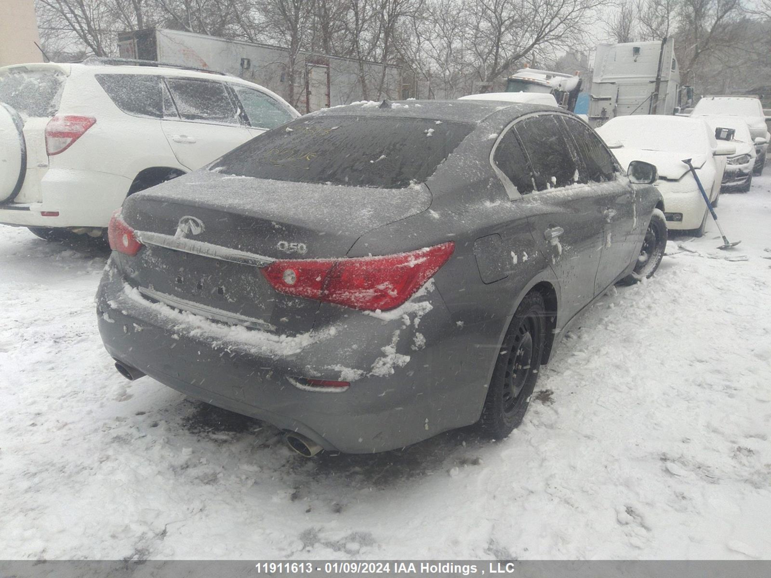 Photo 3 VIN: JN1BV7AR7FM390194 - INFINITI Q50 