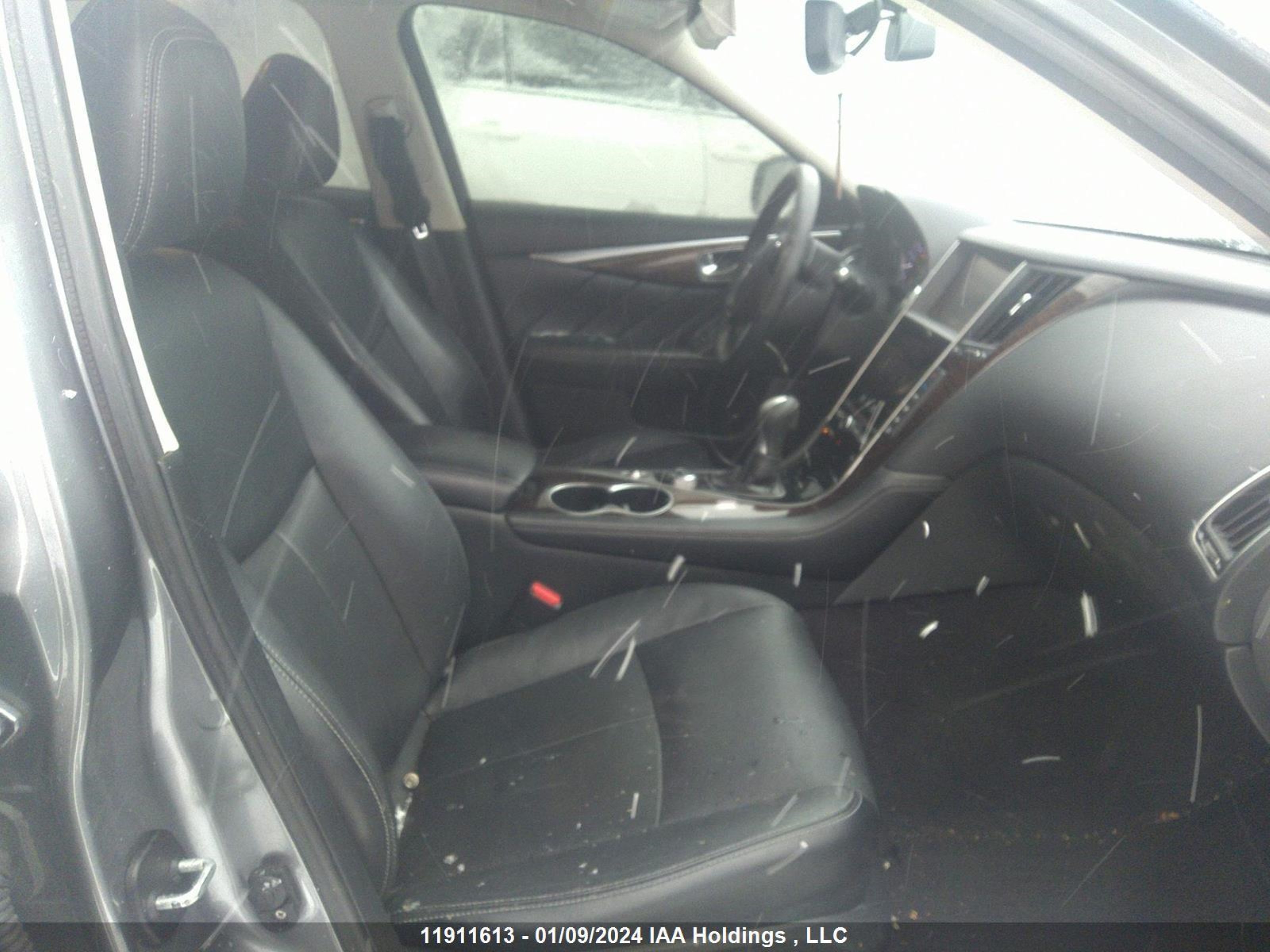 Photo 4 VIN: JN1BV7AR7FM390194 - INFINITI Q50 