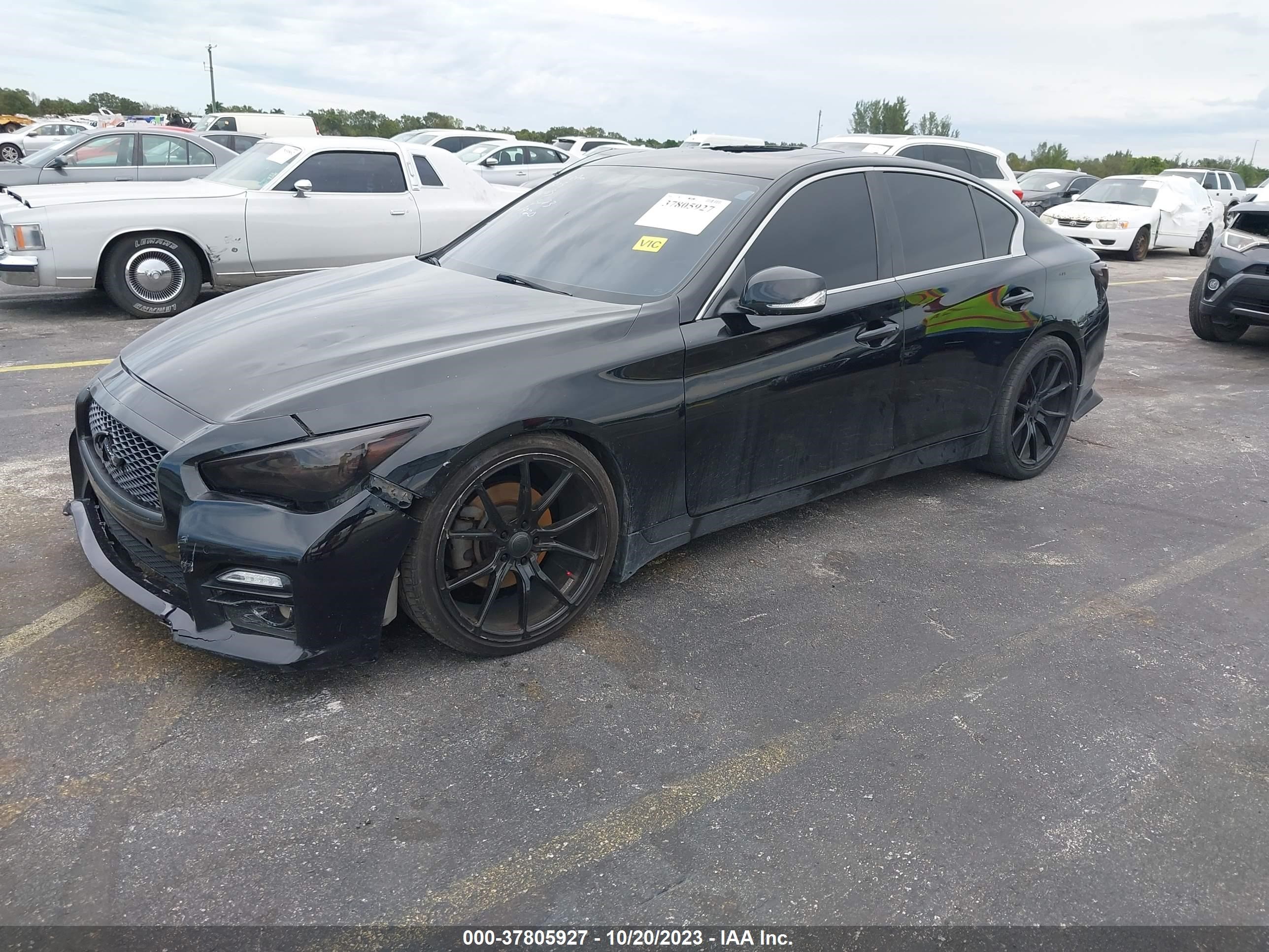 Photo 1 VIN: JN1BV7AR7FM411920 - INFINITI Q50 