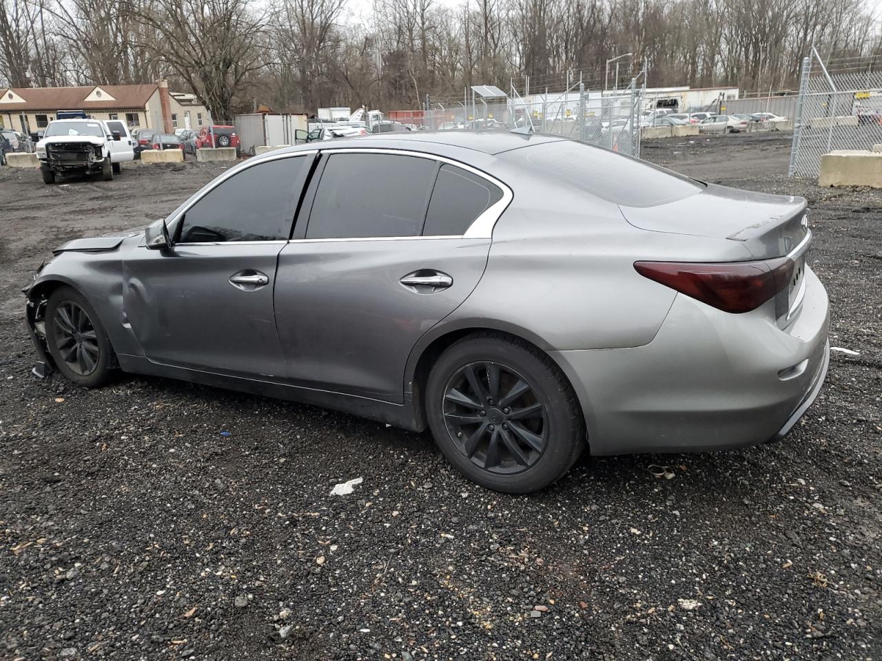 Photo 1 VIN: JN1BV7AR7FM412100 - INFINITI Q50 