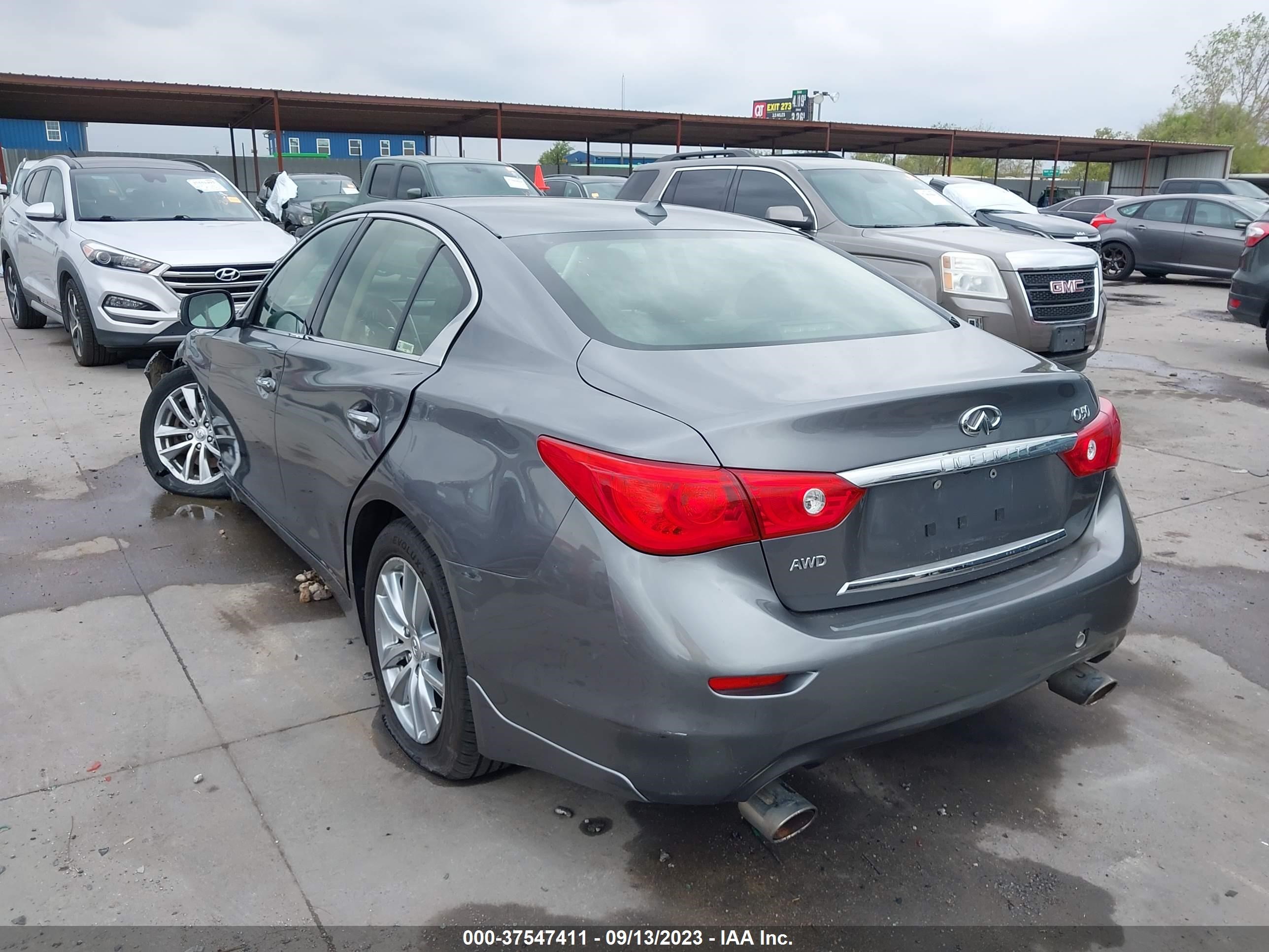 Photo 2 VIN: JN1BV7AR8EM702487 - INFINITI Q50 