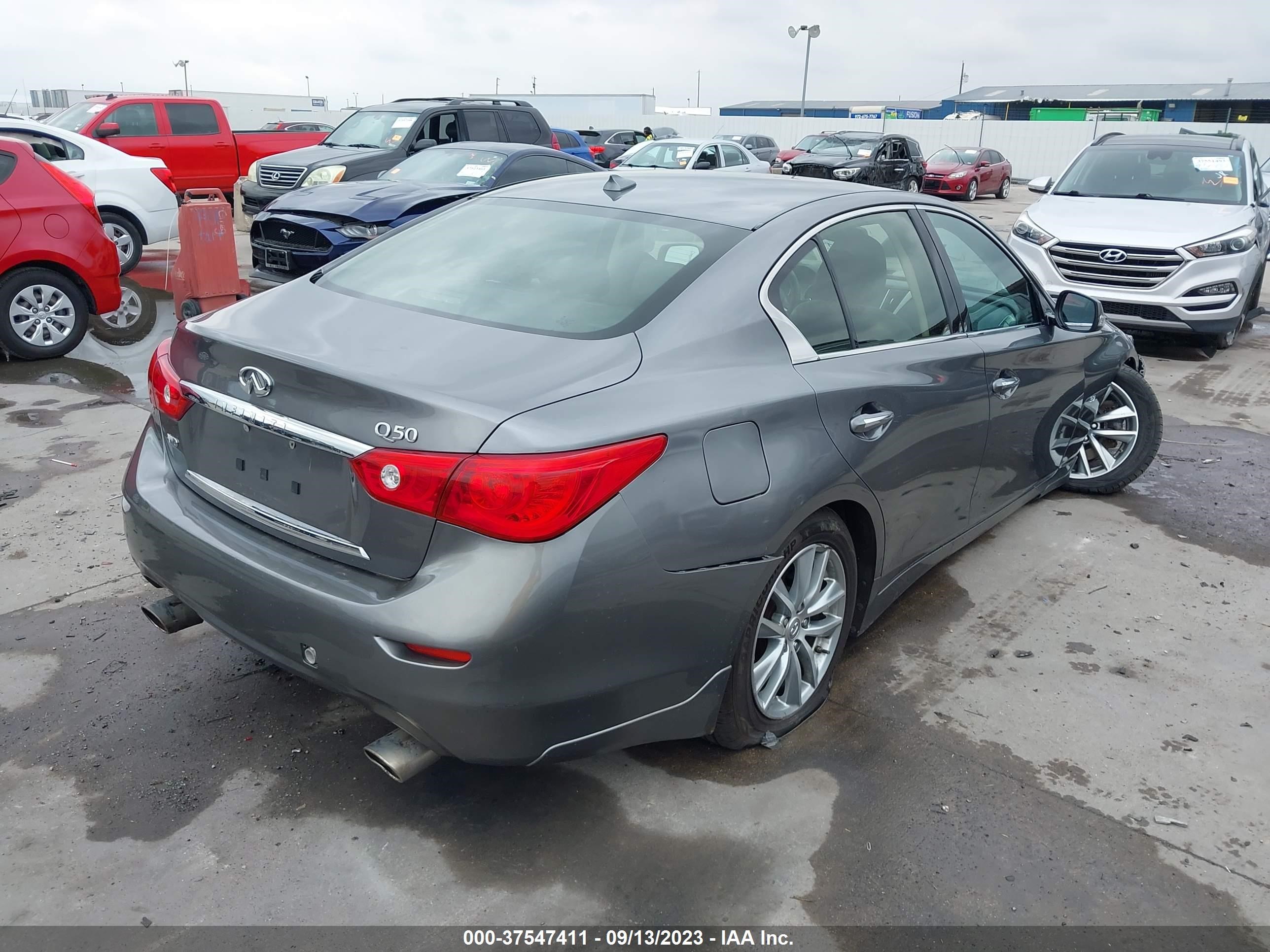 Photo 3 VIN: JN1BV7AR8EM702487 - INFINITI Q50 