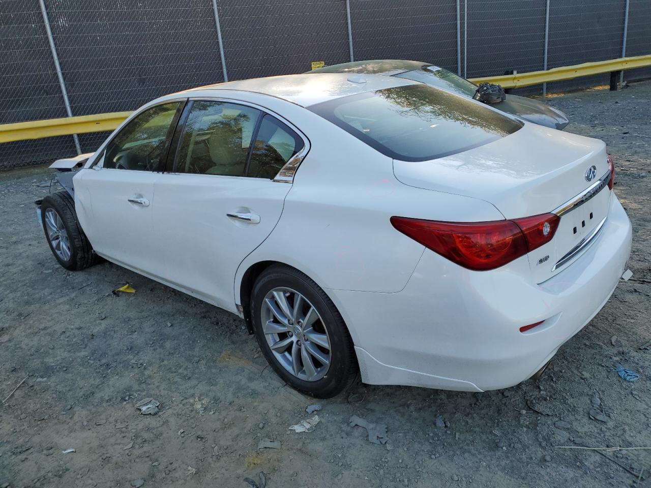 Photo 1 VIN: JN1BV7AR8FM390124 - INFINITI Q50 