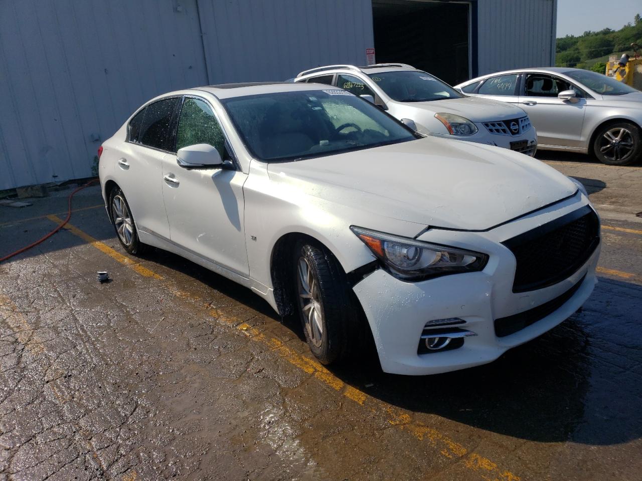 Photo 3 VIN: JN1BV7AR8FM410582 - INFINITI Q50 