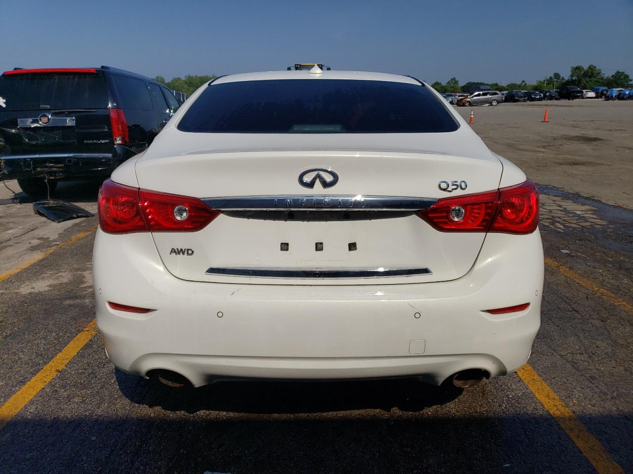 Photo 5 VIN: JN1BV7AR8FM410582 - INFINITI Q50 