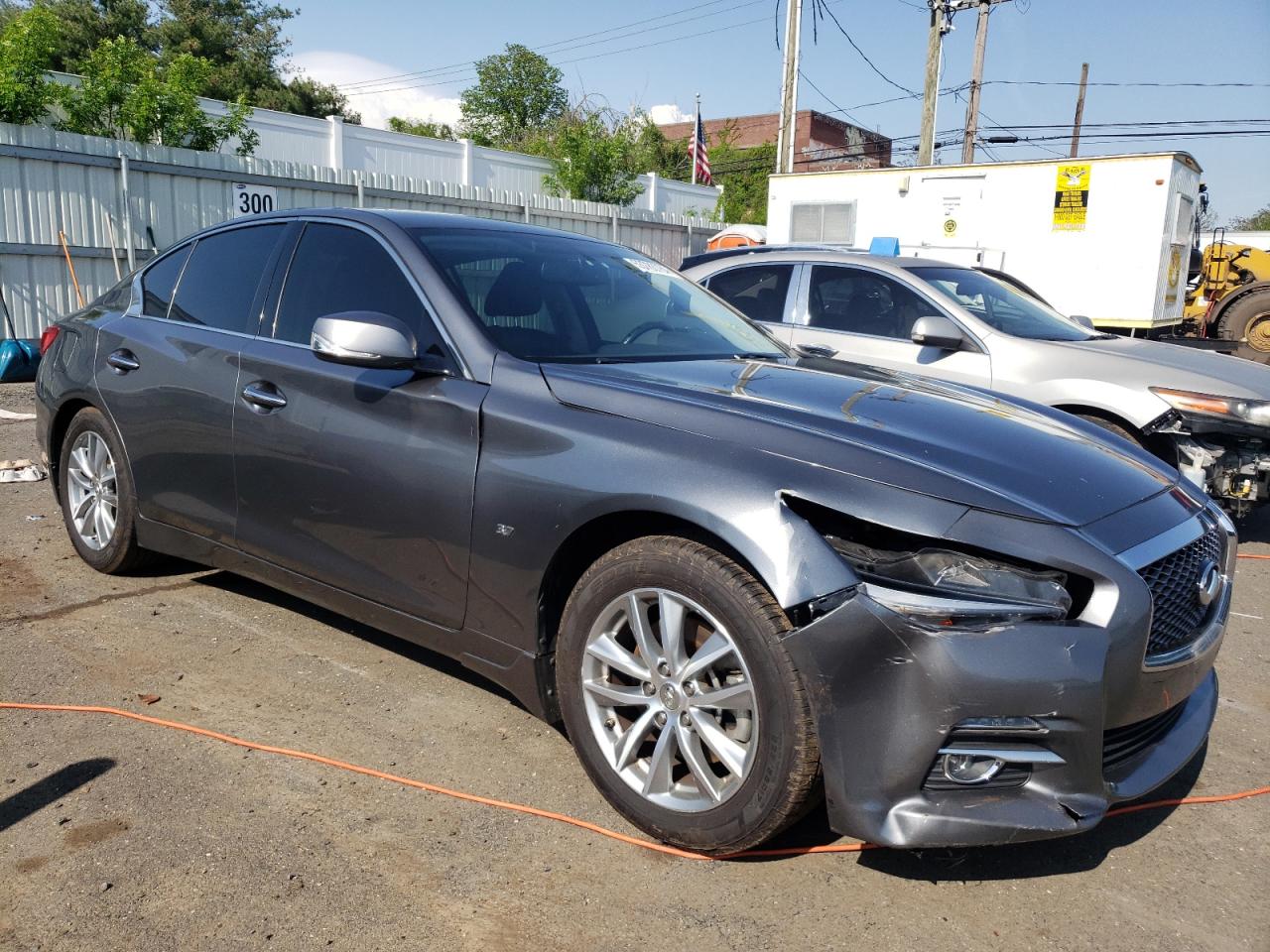 Photo 3 VIN: JN1BV7AR8FM411179 - INFINITI Q50 