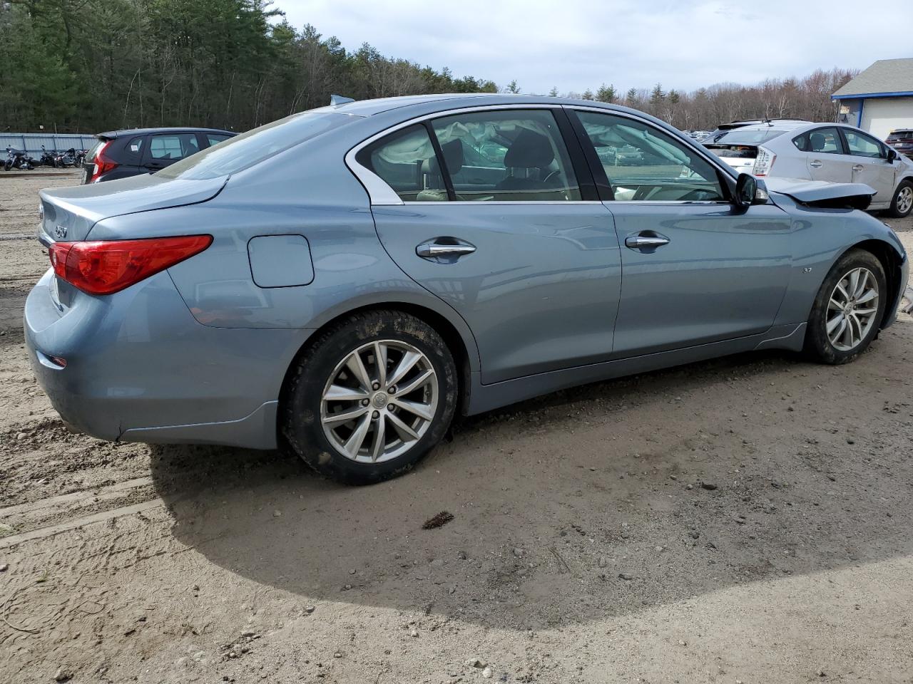 Photo 2 VIN: JN1BV7AR8FM421839 - INFINITI Q50 