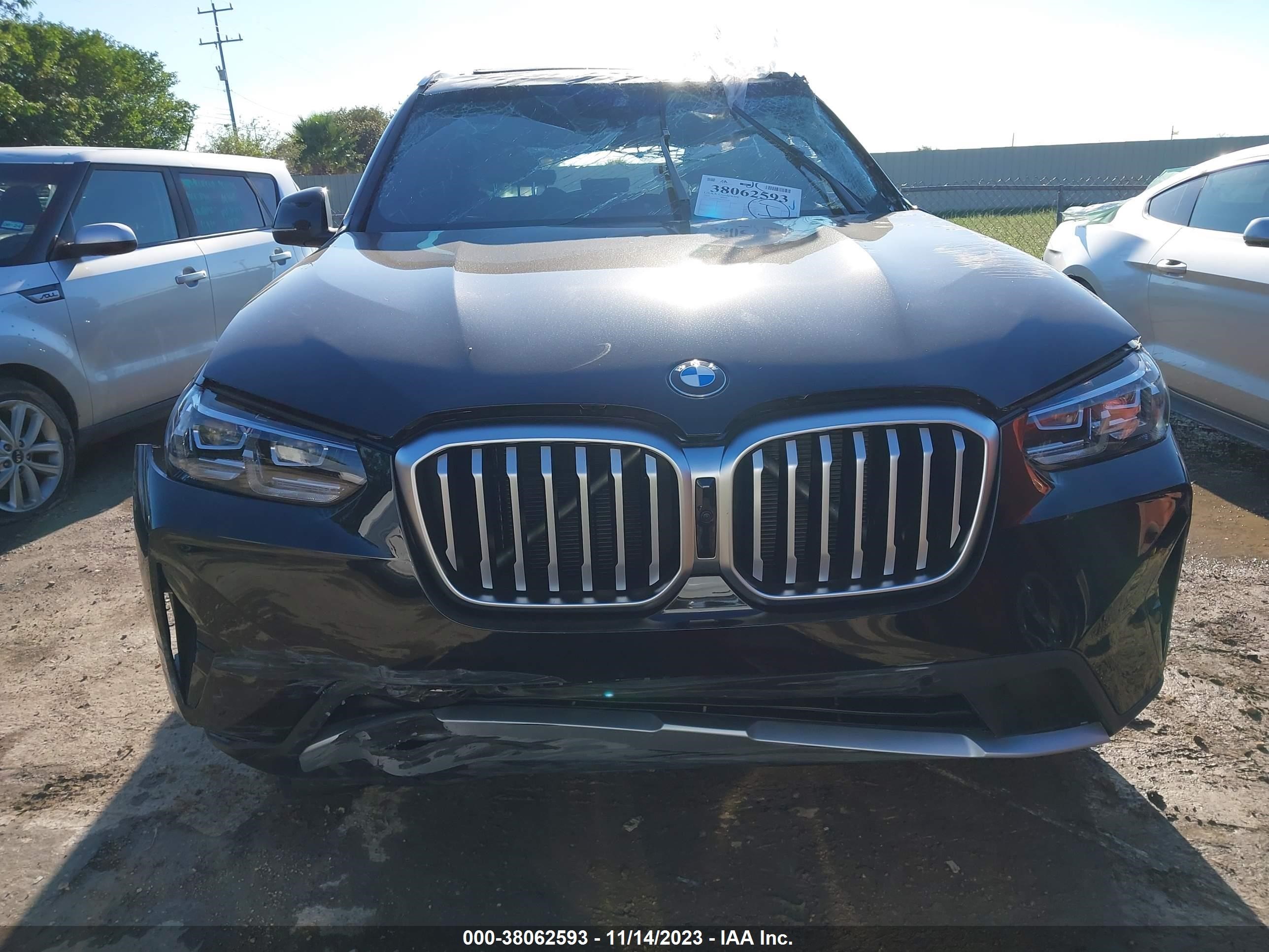 Photo 11 VIN: JN1BV7AR9EM706211 - BMW X3 