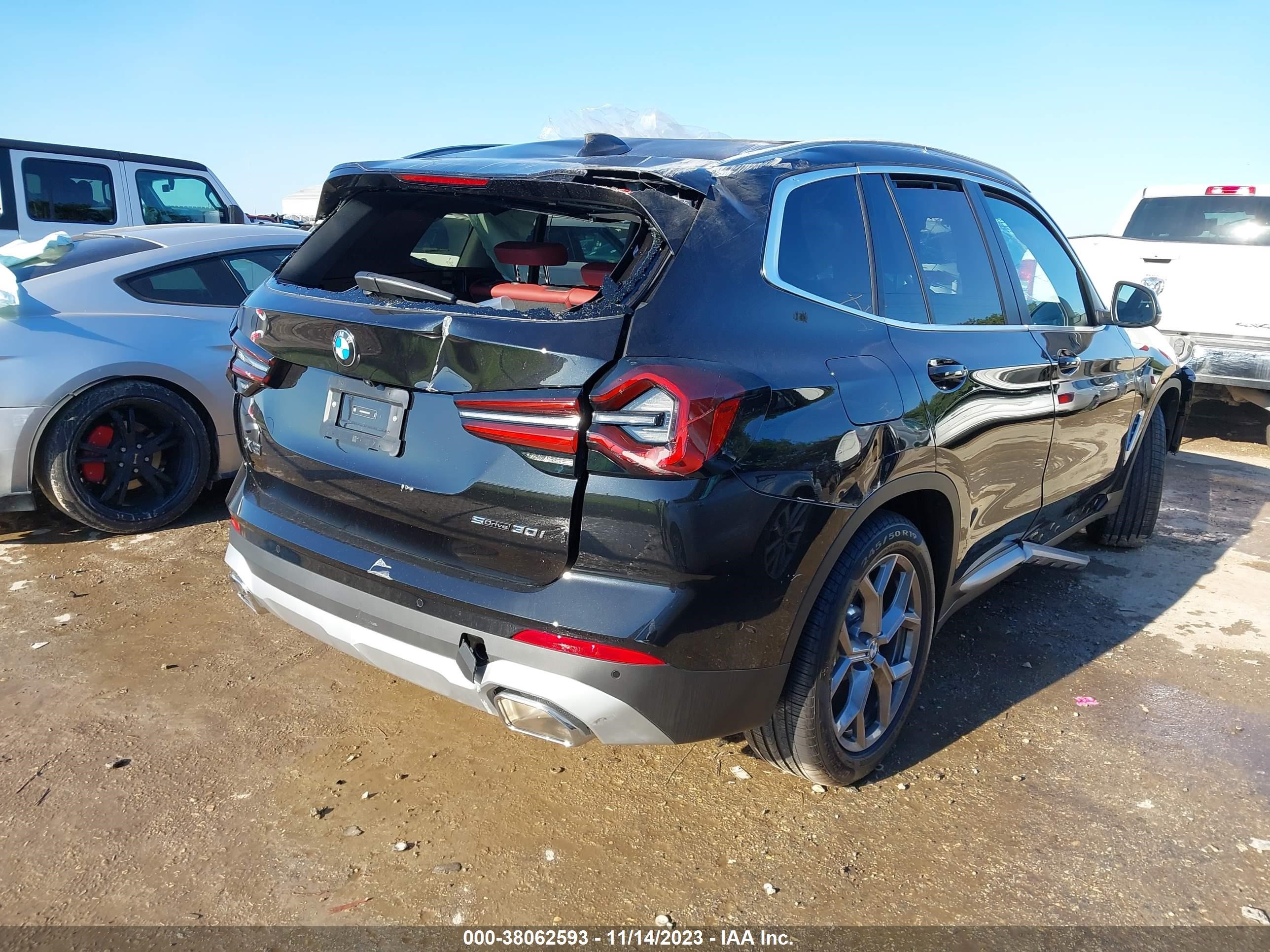 Photo 3 VIN: JN1BV7AR9EM706211 - BMW X3 