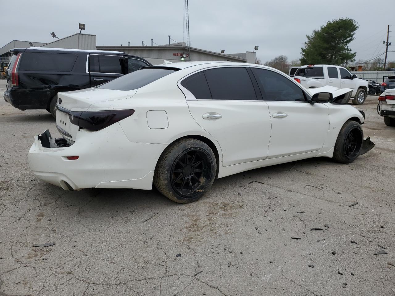 Photo 2 VIN: JN1BV7AR9FM410607 - INFINITI Q50 