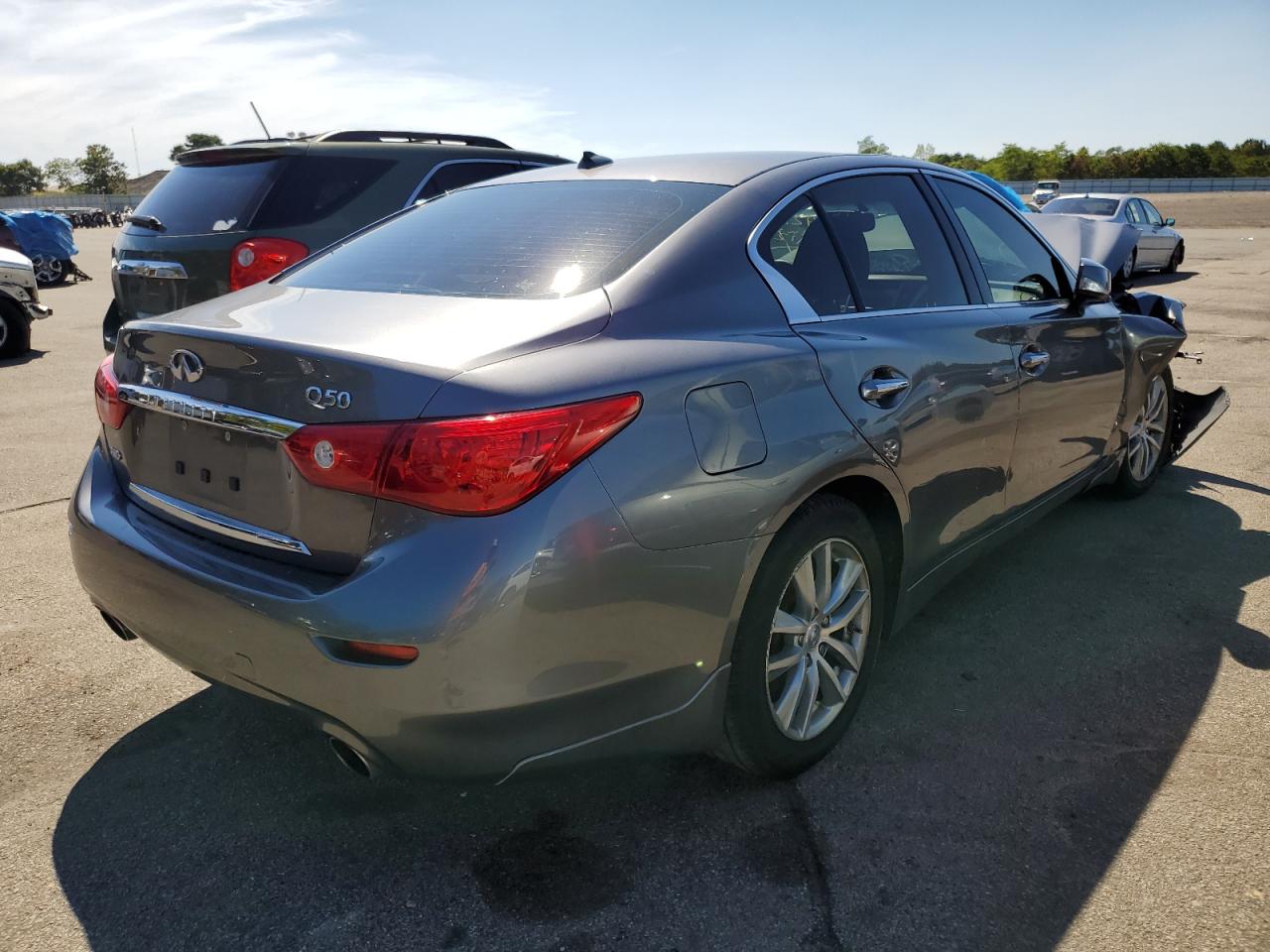 Photo 3 VIN: JN1BV7AR9FM412132 - INFINITI Q50 