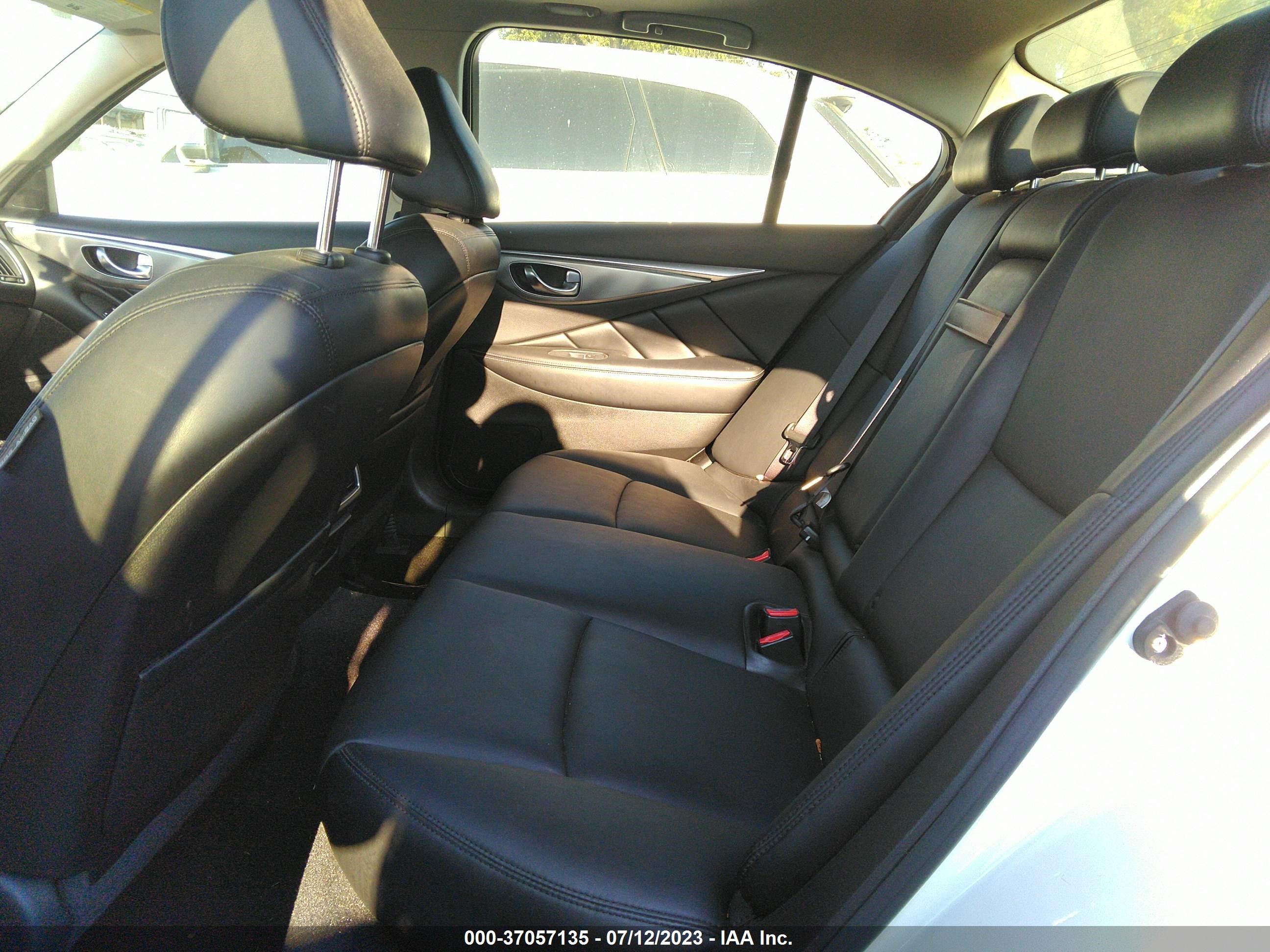 Photo 7 VIN: JN1BV7AR9FM415418 - INFINITI Q50 