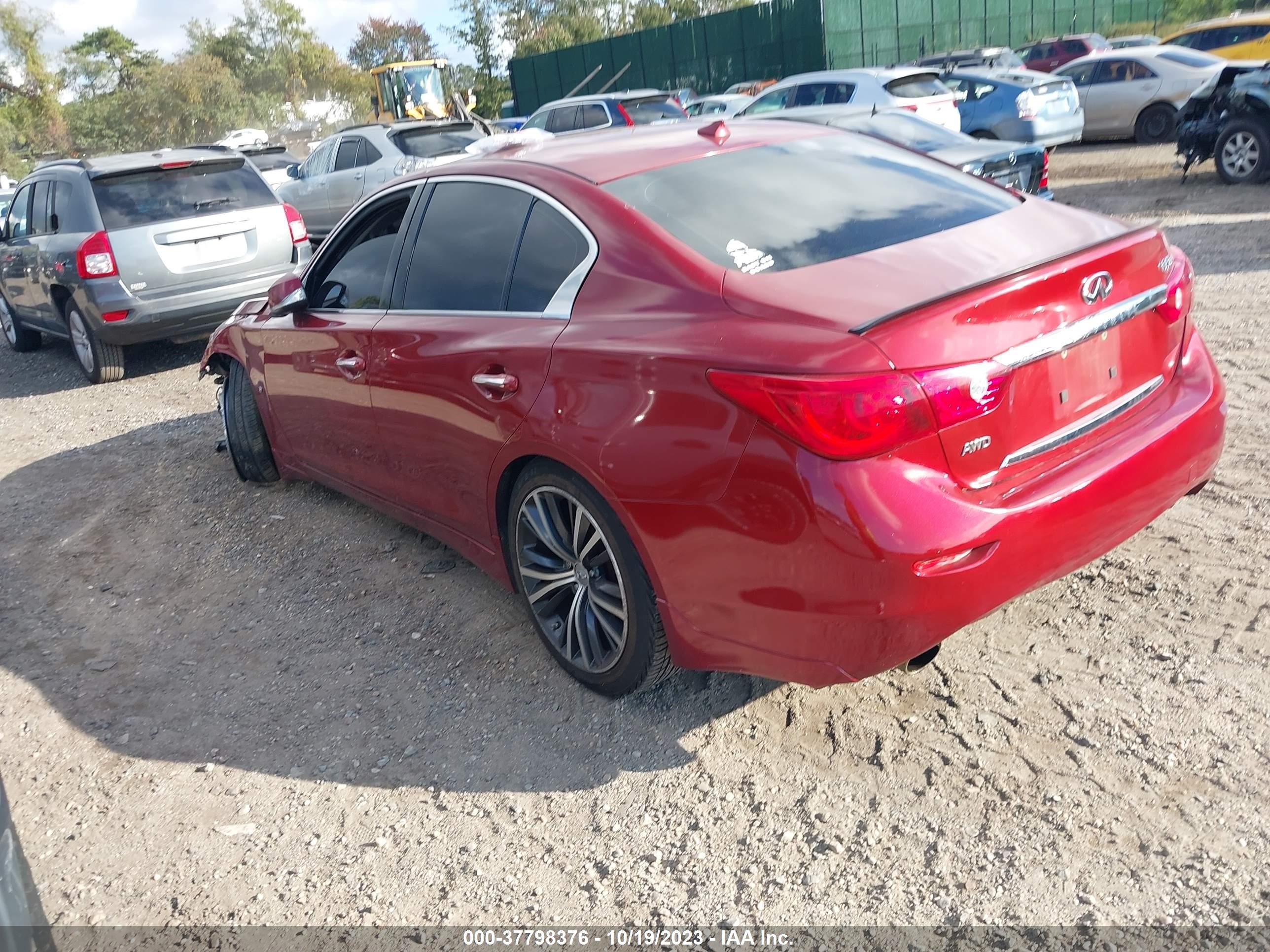 Photo 2 VIN: JN1BV7ARXEM684140 - INFINITI Q50 