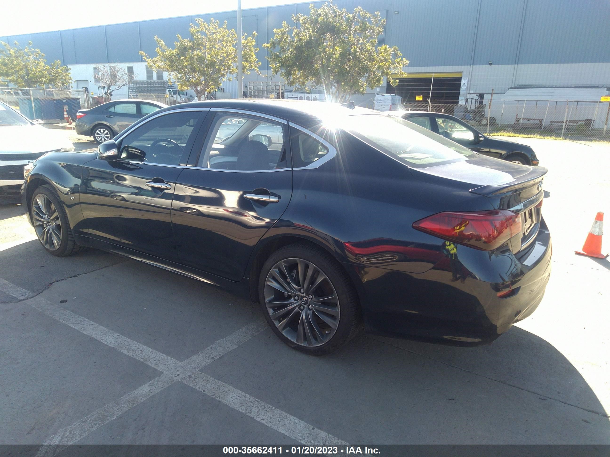 Photo 2 VIN: JN1BY1AP0HM740125 - INFINITI Q70 