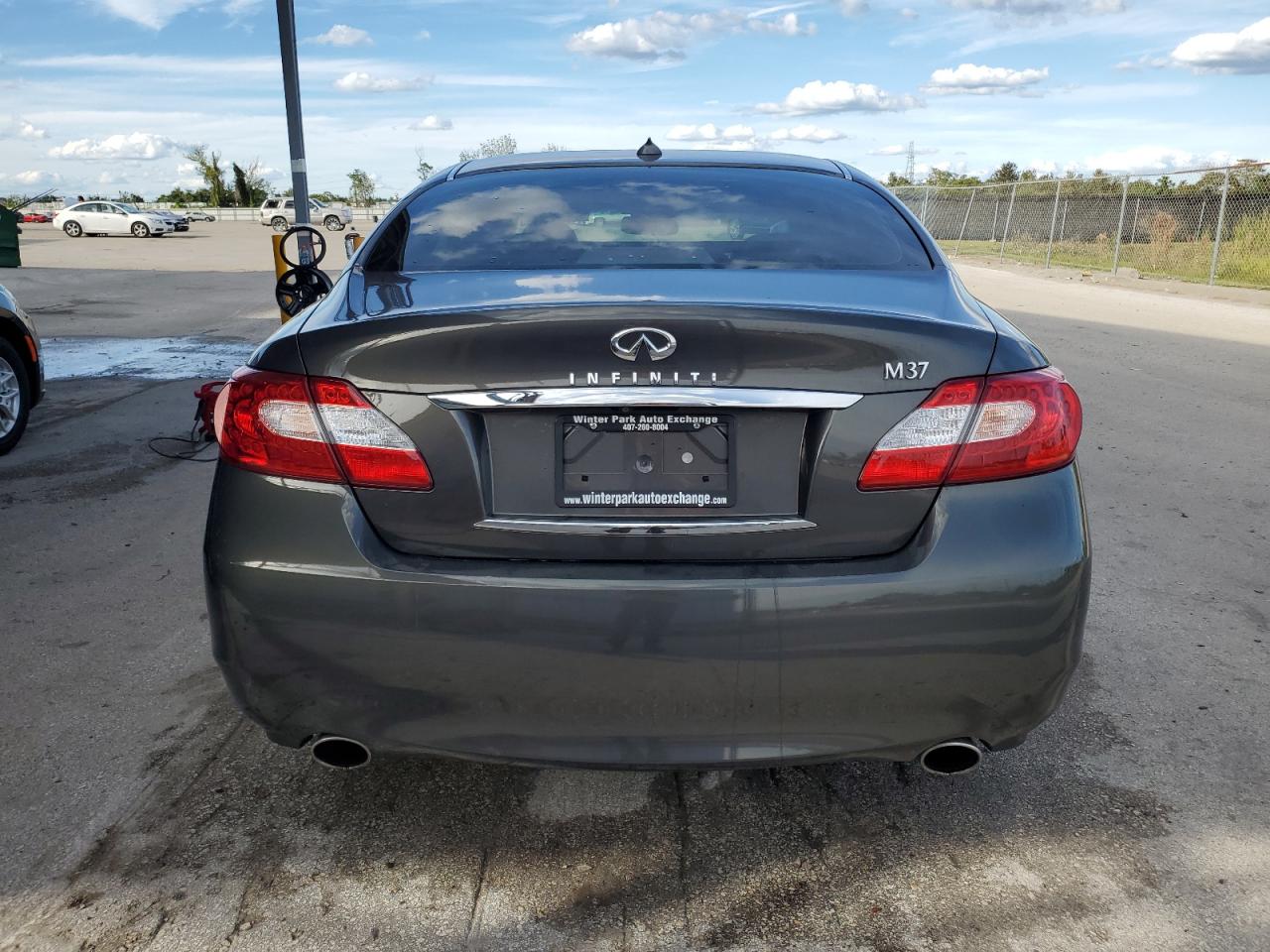 Photo 5 VIN: JN1BY1AP1CM334394 - INFINITI M 