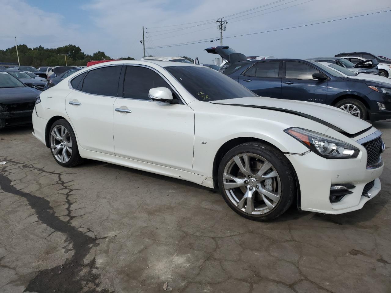 Photo 3 VIN: JN1BY1AP1GM220627 - INFINITI Q70 