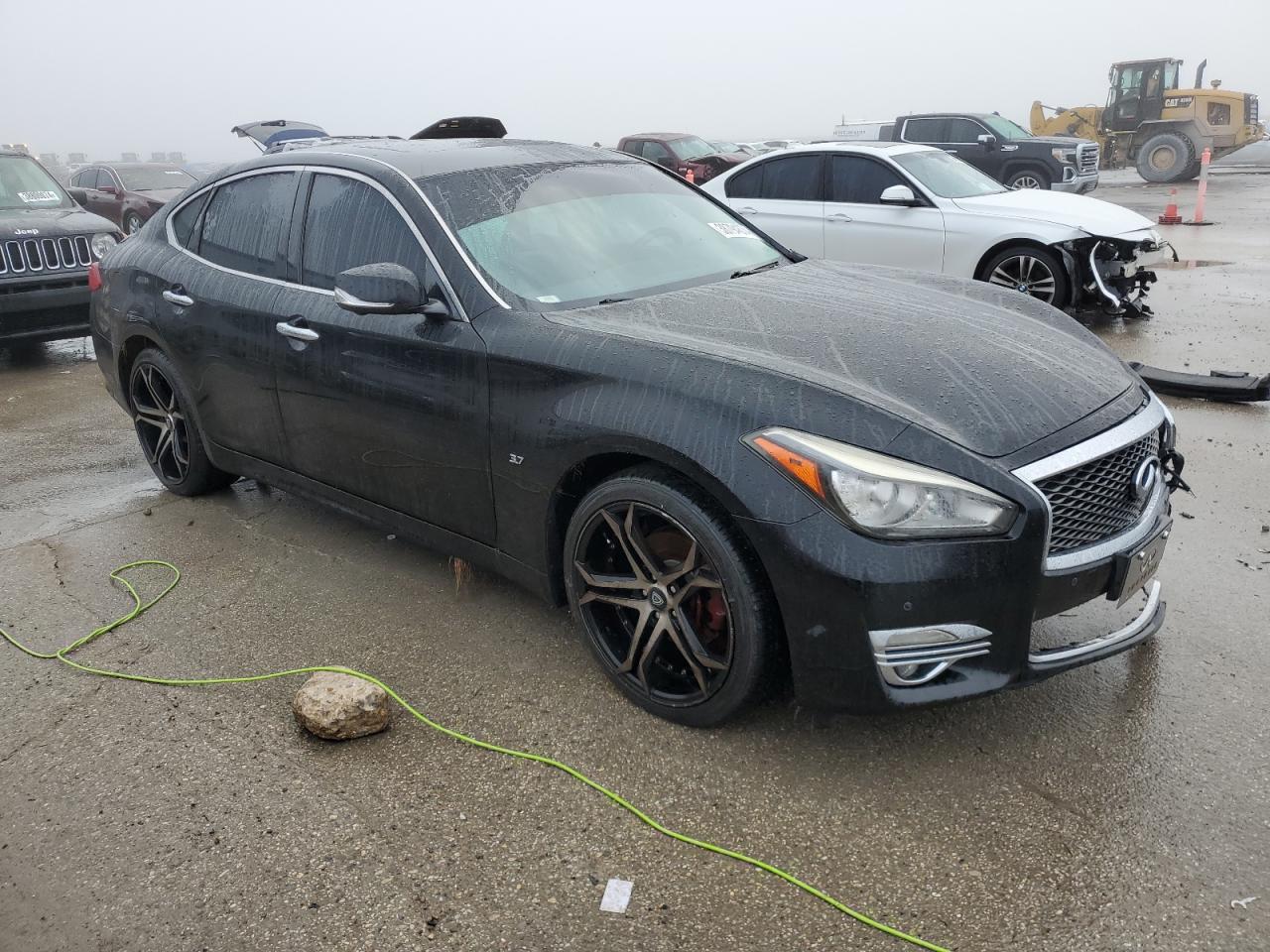 Photo 3 VIN: JN1BY1AP4HM740791 - INFINITI Q70 