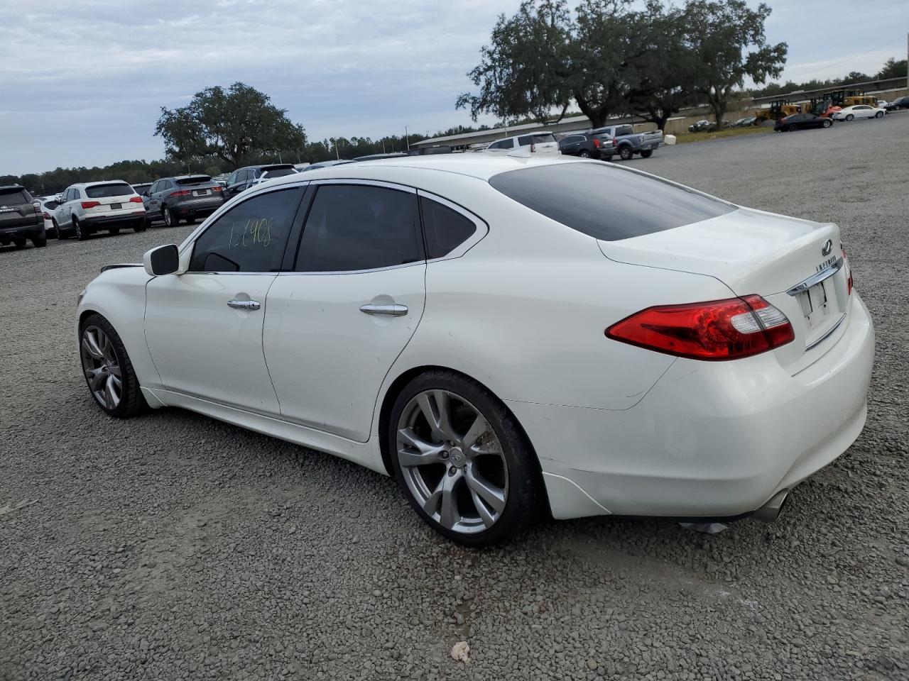 Photo 1 VIN: JN1BY1AP6CM334813 - INFINITI M 