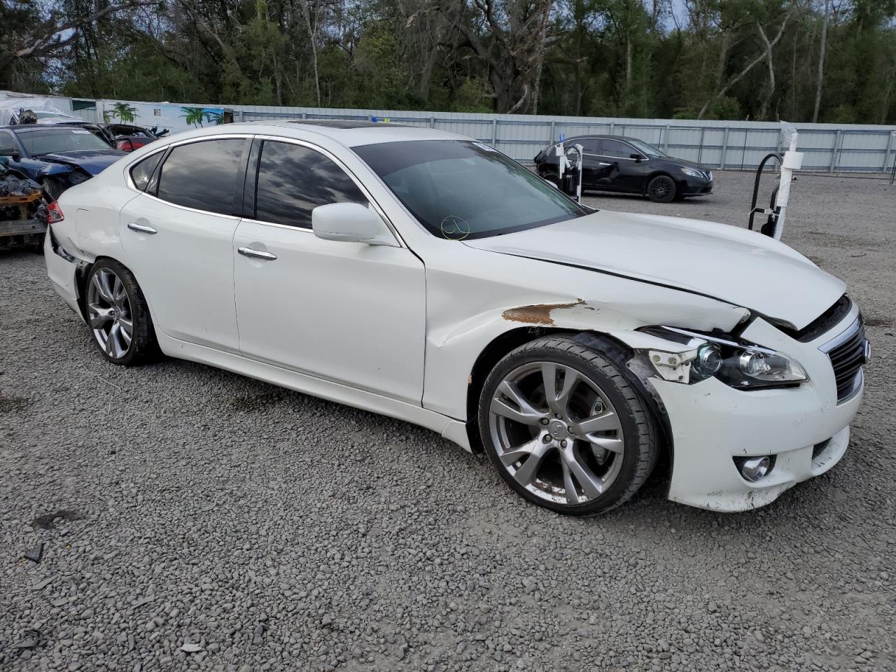 Photo 3 VIN: JN1BY1AP6CM334813 - INFINITI M 